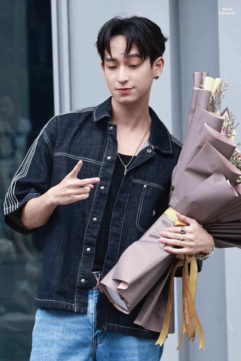 ShuangSilent's tweet photo. Cool Boy

#งานมหกรรมนิยายนานาชาติ2026xSingChimon https://t.co/UIN7gnTHOy