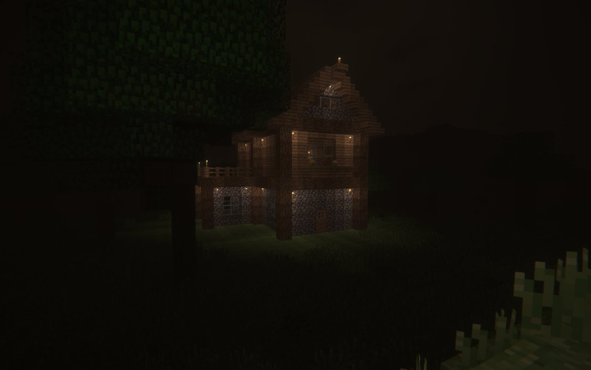 Creative_luc's tweet photo. Played a horror mod with my sister, but it was kinda lack luster, but still made a really cool house https://t.co/Fu4JarLKpY