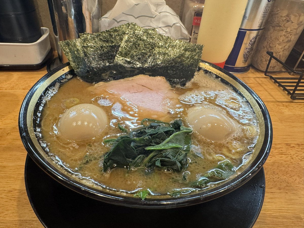 naoboo2000's tweet photo. #2026年ラーメン117杯目
#麺リフト
#王道鈴家
#ラーメン
#ｶﾀﾒｺｲﾒﾉｺｲﾒ
#ﾈｷﾞﾇｷｺｰﾙﾜｽﾚﾀ
#味玉×2
#小ライス(少なめ)
#玉子まぶし風
#激おいぴっぴ💚💖❤️💛💜
#家系ラーメン
#家系
#王道家直系
#三日連続家系ラーメン🤣
#伊豆の国市グルメ
#伊豆の国市ラーメン
#伊豆の国市ランチ https://t.co/9P19azW891