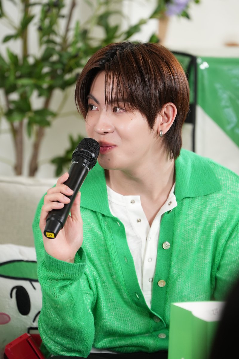 LINEMAN_TH's tweet photo. ชอบคุณนี่บอกชื่อตัวละคร หรือบอกคนข้างๆน้า 😳

📲 https://t.co/Xq0aGWMTcG

LINE MAN LIVE X TLE FIRSTONE
#LINEMANถูกสุดทุกวันxTF
#LINEMANถูกสุดทุกวัน
#LINEMANถูกสุดทุกวันGrandSale

*เงื่อนไขเป็นไปตามที่ LINE MAN กำหนด ตามข้อกำหนดที่ได้มีการเผยแพร่ตามช่องทางเว็บไซต์ https://t.co/OB4NIyUDyF