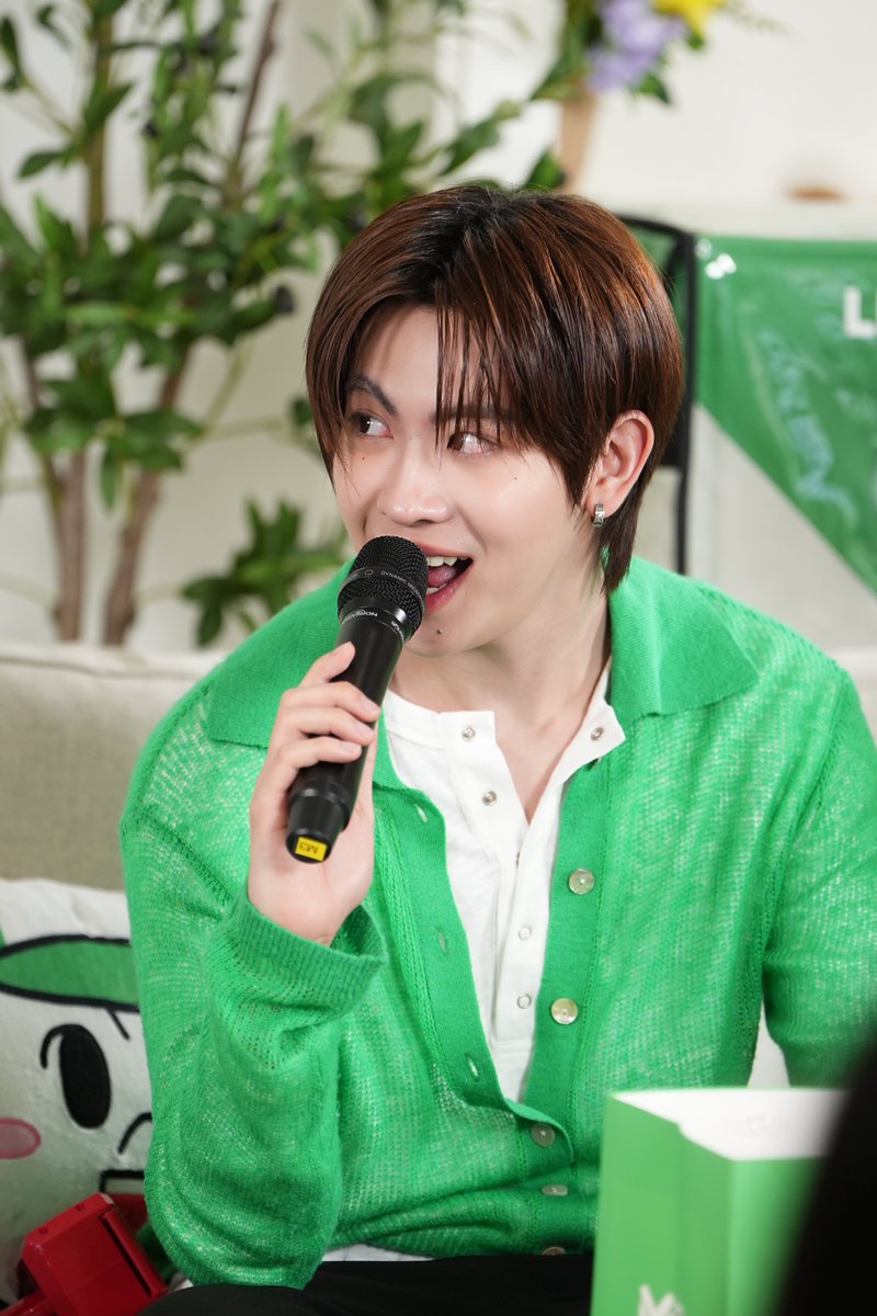 LINEMAN_TH's tweet photo. ชอบคุณนี่บอกชื่อตัวละคร หรือบอกคนข้างๆน้า 😳

📲 https://t.co/Xq0aGWMTcG

LINE MAN LIVE X TLE FIRSTONE
#LINEMANถูกสุดทุกวันxTF
#LINEMANถูกสุดทุกวัน
#LINEMANถูกสุดทุกวันGrandSale

*เงื่อนไขเป็นไปตามที่ LINE MAN กำหนด ตามข้อกำหนดที่ได้มีการเผยแพร่ตามช่องทางเว็บไซต์ https://t.co/OB4NIyUDyF