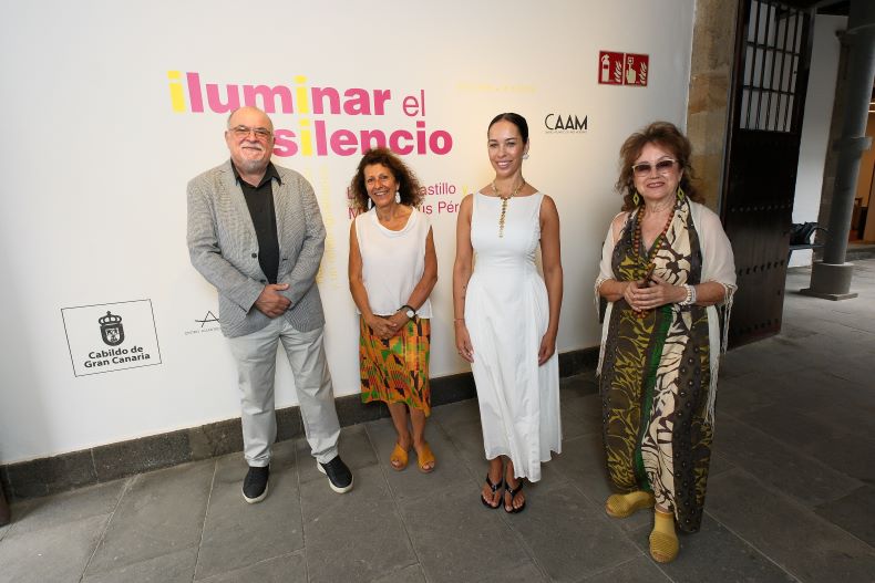 IAC_asociacion's tweet photo. 📢 El @CAAMGranCanaria reivindica la obra de las artistas Lola del Castillo y María Jesús Pérez Vilar, integrantes de la Generación de los Setenta en Canarias.
🟣 Ya puedes visitar la muestra "Iluminar el silencio. Hacia una colección y un relato igualitarios". https://t.co/VlS3iXiB4O