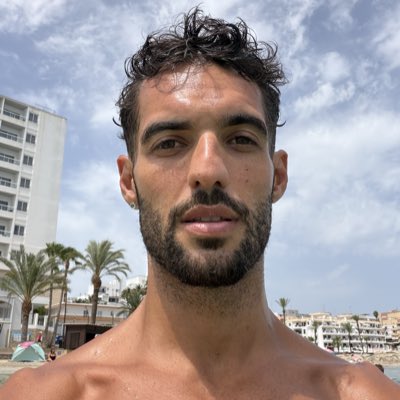 pedrooflor's tweet photo. #NovaFotoDePerfil https://t.co/f2lzr2iUci