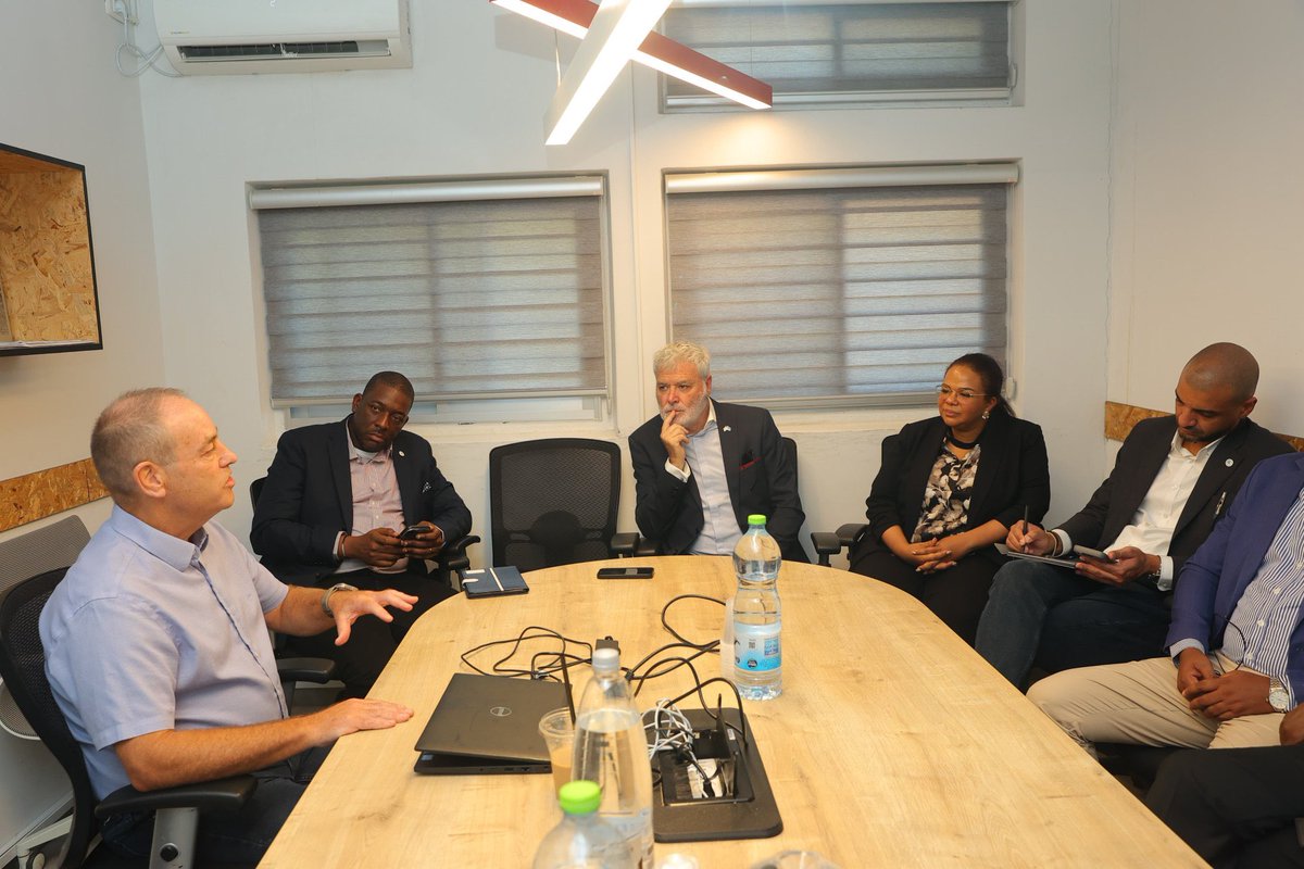 kakese_leon's tweet photo. #RDC —29 juillet 2026, en visite officielle en Israël, la Ministre des Affaires étrangères de la RDC, Thérèse Kayikwamba Wagner @kayikwambaT, s’est rendue dans la région de Sha’ar HaNegev pour découvrir SouthUp, incubateur technologique dédié à l’innovation et à l’entrepreneuriat.

Ce centre accompagne des startups dans des secteurs stratégiques tels que l’AgriTech, la FoodTech, la ClimateTech et les technologies de défense. La visite illustre la volonté de renforcer les partenariats entre la RDC et Israël dans l’innovation, le transfert de compétences et le développement économique durable.
@RDCongoMAE