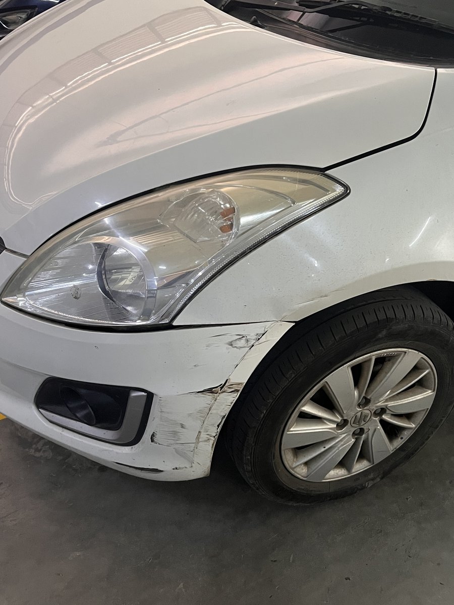 chutzpah9128's tweet photo. TN03AL1579 Chennai Perungudi area. Dangerous Hit and Run accident today morning.
Please help to cancel driver license. Rash driving and close call with pedestrians. Car has 6 pending challans. @ChennaiTraffic https://t.co/zVSolLAhqB