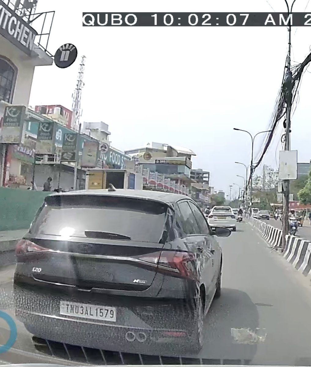 chutzpah9128's tweet photo. TN03AL1579 Chennai Perungudi area. Dangerous Hit and Run accident today morning.
Please help to cancel driver license. Rash driving and close call with pedestrians. Car has 6 pending challans. @ChennaiTraffic https://t.co/zVSolLAhqB