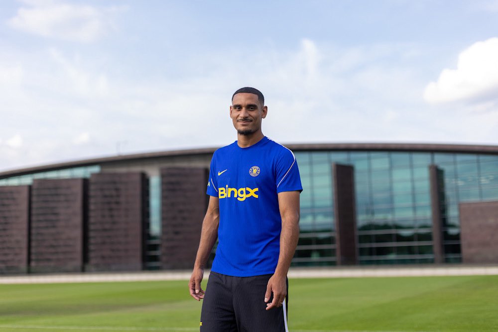 FabrizioRomano's tweet photo. 🔵🇫🇷 Maxence Lacroix: “Chelsea fans have to know that I will give everything for the badge. I will give everything for the club”. https://t.co/vGaHTsYFMw