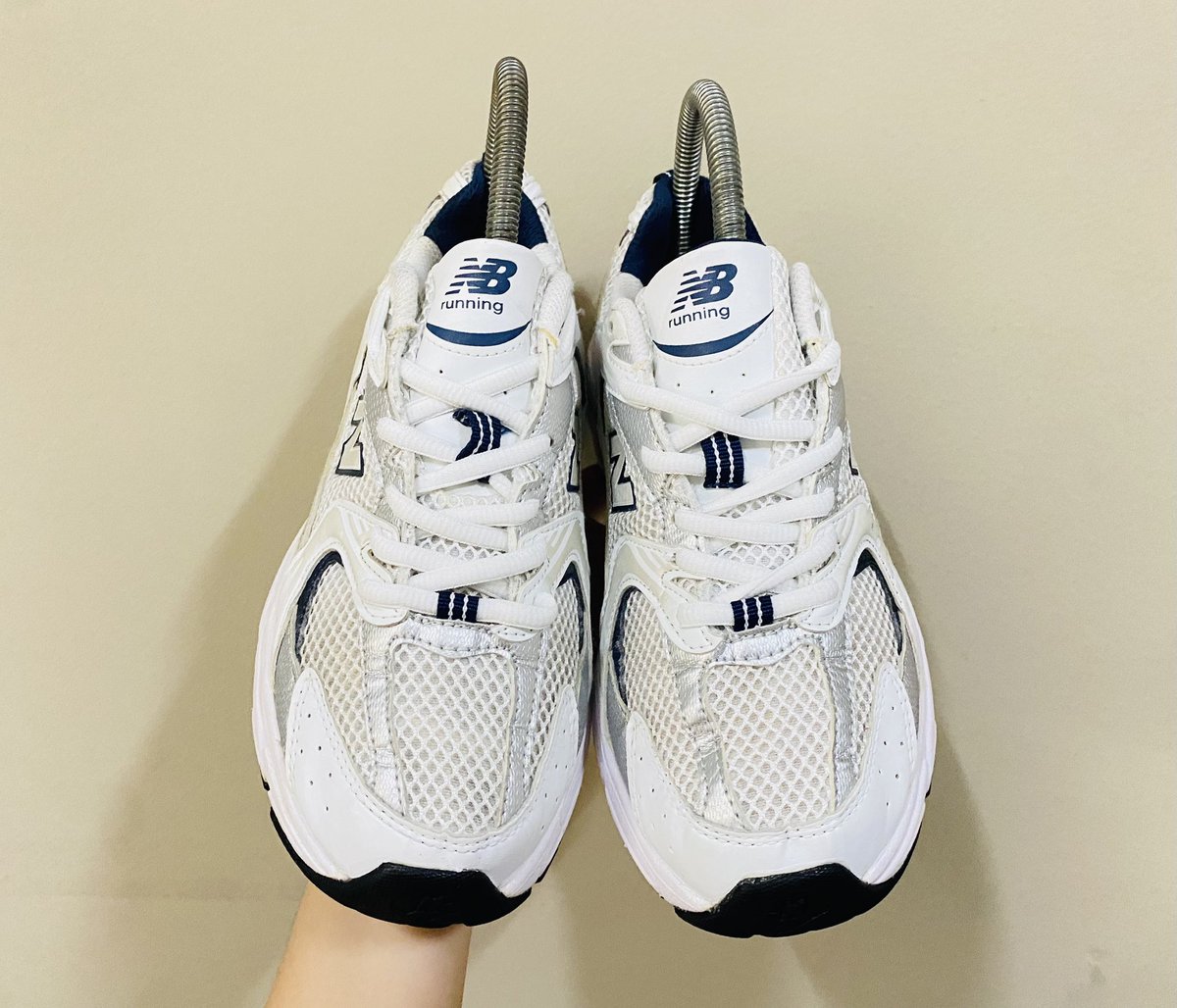 tungoolunla's tweet photo. NewBalance 530 สี SG ปี 2020 PK
Size 37.5 ยาว 24 cm.
เท้า 38/24 ลงได้
Price : 380🎀
ใส่วิ่ง เที่ยว ออกกำลังกายได้ เบานุ่ม ใส่สบาย
สนใจแคปรูปส่งเข้าไลน์ทางร้านได้เลย🎉
—————————
🛒สั่งซื้อที่ Line 📲 @521nsmga
#รองเท้ามือสอง #รองเท้ามือสองของแท้ #Adidas #Nike #Newbalance https://t.co/NPu9Z5XQXo
