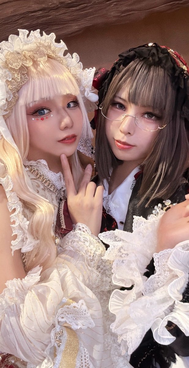 banyousk's tweet photo. アルさんと白黒ロリータ撮影してきた〜😊
可愛い素敵なお写真いっぱい撮ってきたぜ✨ https://t.co/KdE1YXUoJM