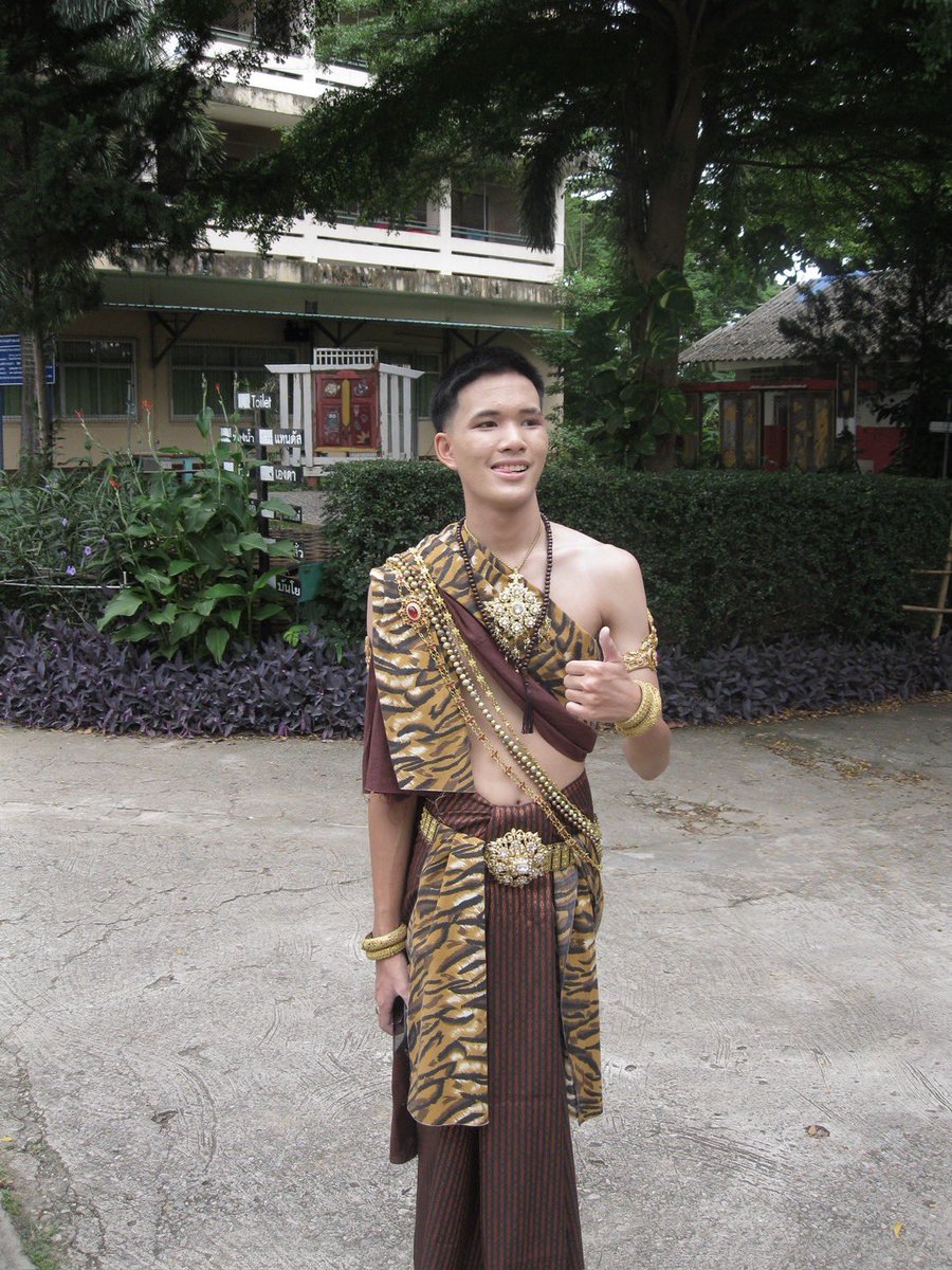 Put1nah's tweet photo. พระเวสสันดรตำราไหนเนี่ย555 #พะเยา #เทศบาล2 https://t.co/HUijxCfeR4