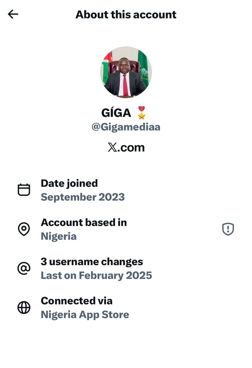 KeepingUpWithQ's tweet photo. @Gigamediaa @bmaretheprize 😂😂😂 are u using WhatsApp to make your call??? https://t.co/nJJRr5S7ow