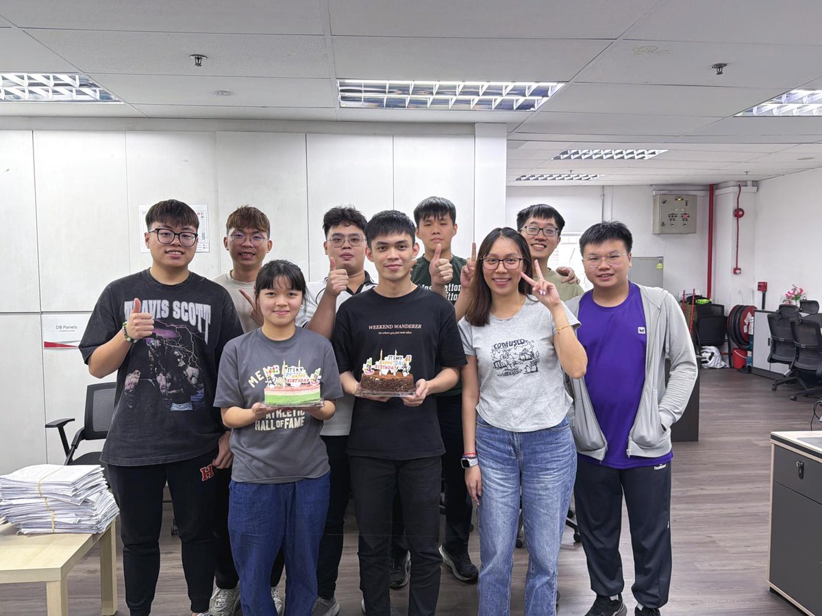 Declarators_'s tweet photo. What a coincidence! 🎉 Both of our team members from the same department share the same birthday and even joined Declarators just one week apart.

Happy Birthday to Michelle and Lay Zhuan from our Airfreight Team! 🎂✨

Thank you so much for working on your birthday! https://t.co/aEVQv4aq9N