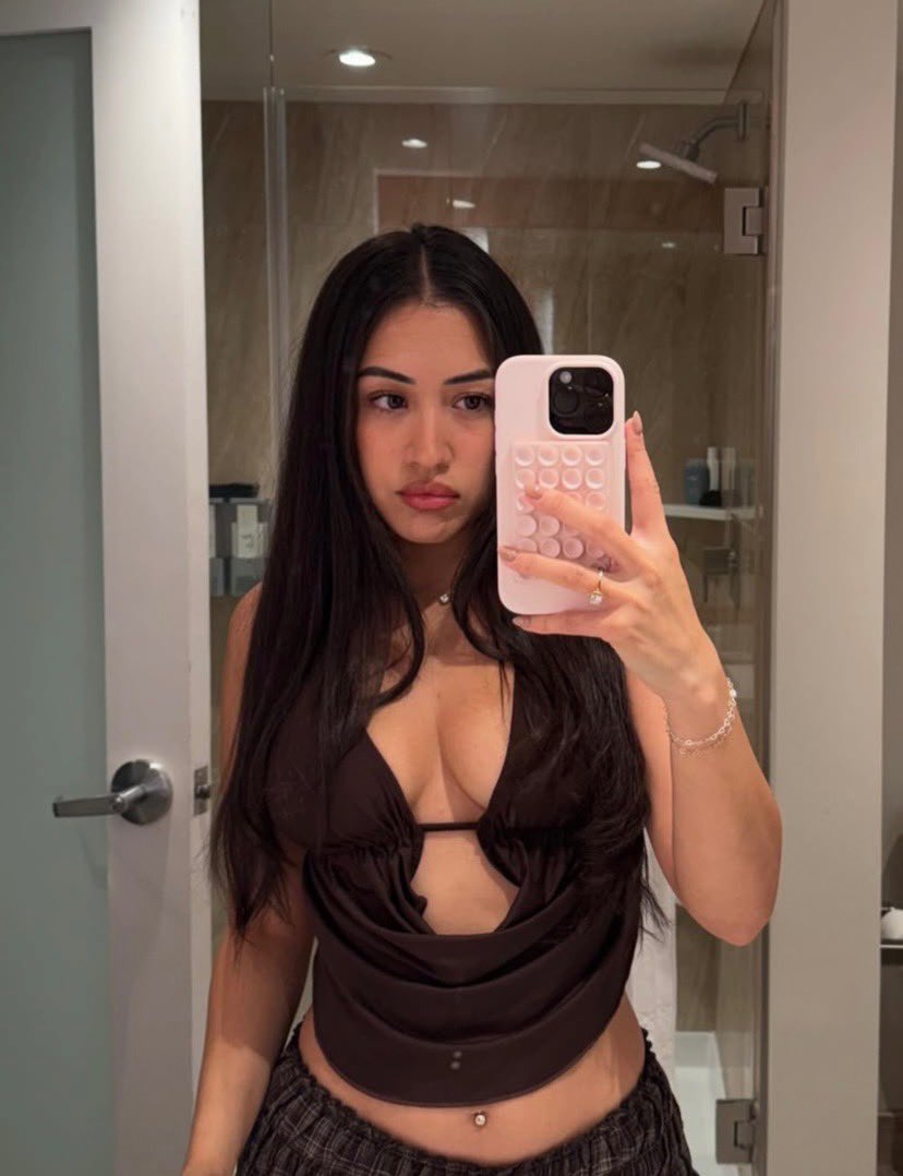 JessyCakeyy's tweet photo. Size becomes the focus the moment attention lingers there 🌸🍒🍑❤️

Findom fendom sissy femboy sph humiliation selling content FaceTime drains chastity Latina Joi  cuck sexting https://t.co/fz7Yjgwpeq