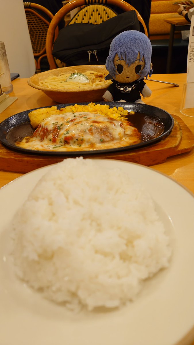 hapiale's tweet photo. ぬいヶ森さんと https://t.co/VJKqLZXy32