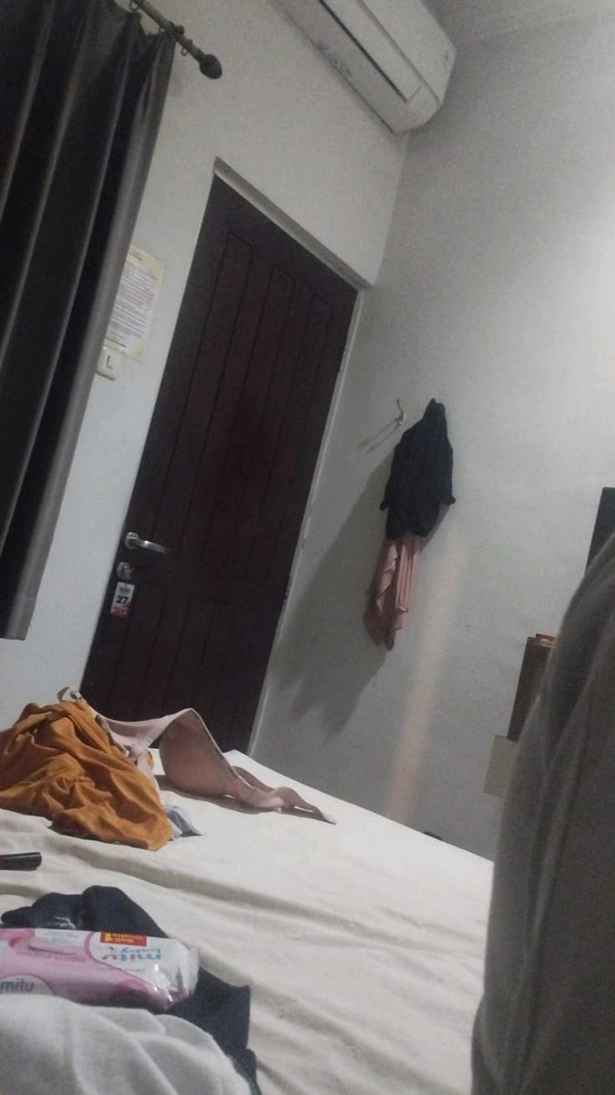dickyDick18cm's tweet photo. Damn b*** 😋🍆💦
Kita bermain https://t.co/if4HRjTZud