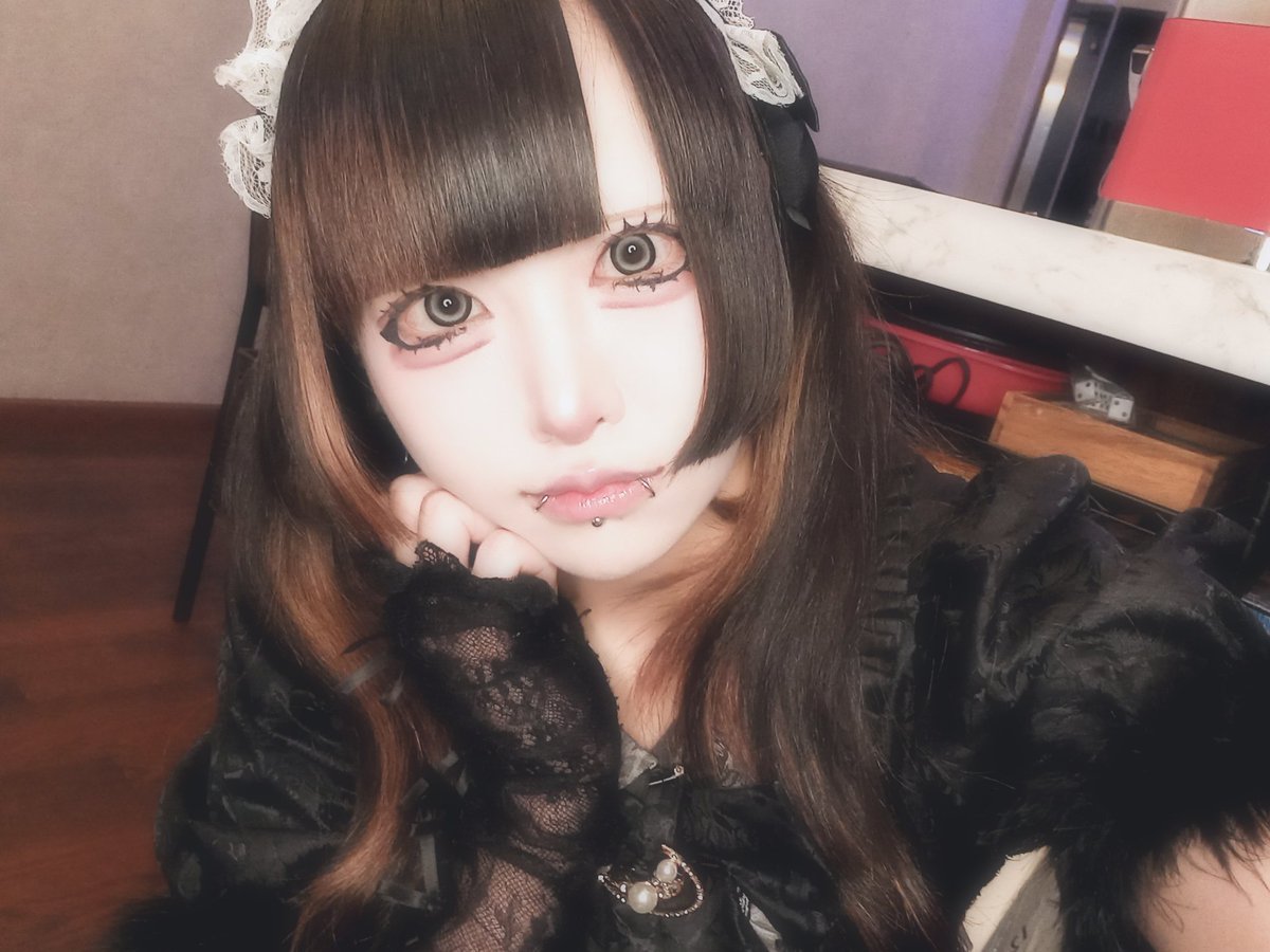 siu_nya_'s tweet photo. いてます！23時まで！！

#コンカフェ #コンカフェ大阪 #コンカフェ営業 #ミナミコンカフェ   #難波 #宗右衛門町 #自撮り界隈 https://t.co/tWtBsHOoK4