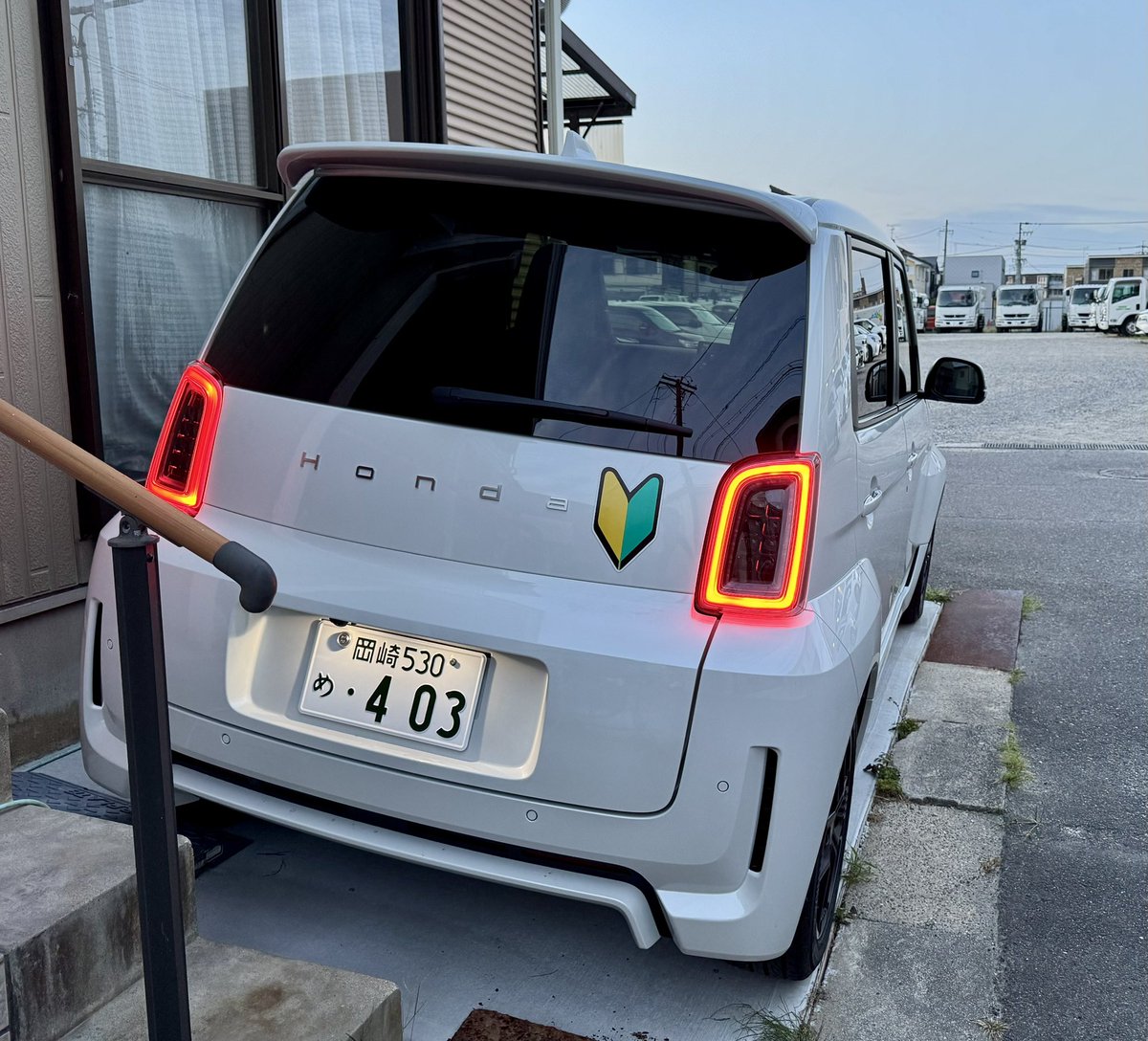 dr_yam_rc's tweet photo. BEV2台での感想
航続距離の短かさは慣れる
給油、暖機運転、オイル交換から解放されてストレス減
車を大事にするほどにシビアコンディションが気になってしまうので
深夜割引で充電すれば30kWhが500円
ガソリン代の約4分の1
自動車税は5年免除
乗って楽しい両車で満足です！
#スーパーワン #ホンダｅ https://t.co/tRX5LLf0Rg