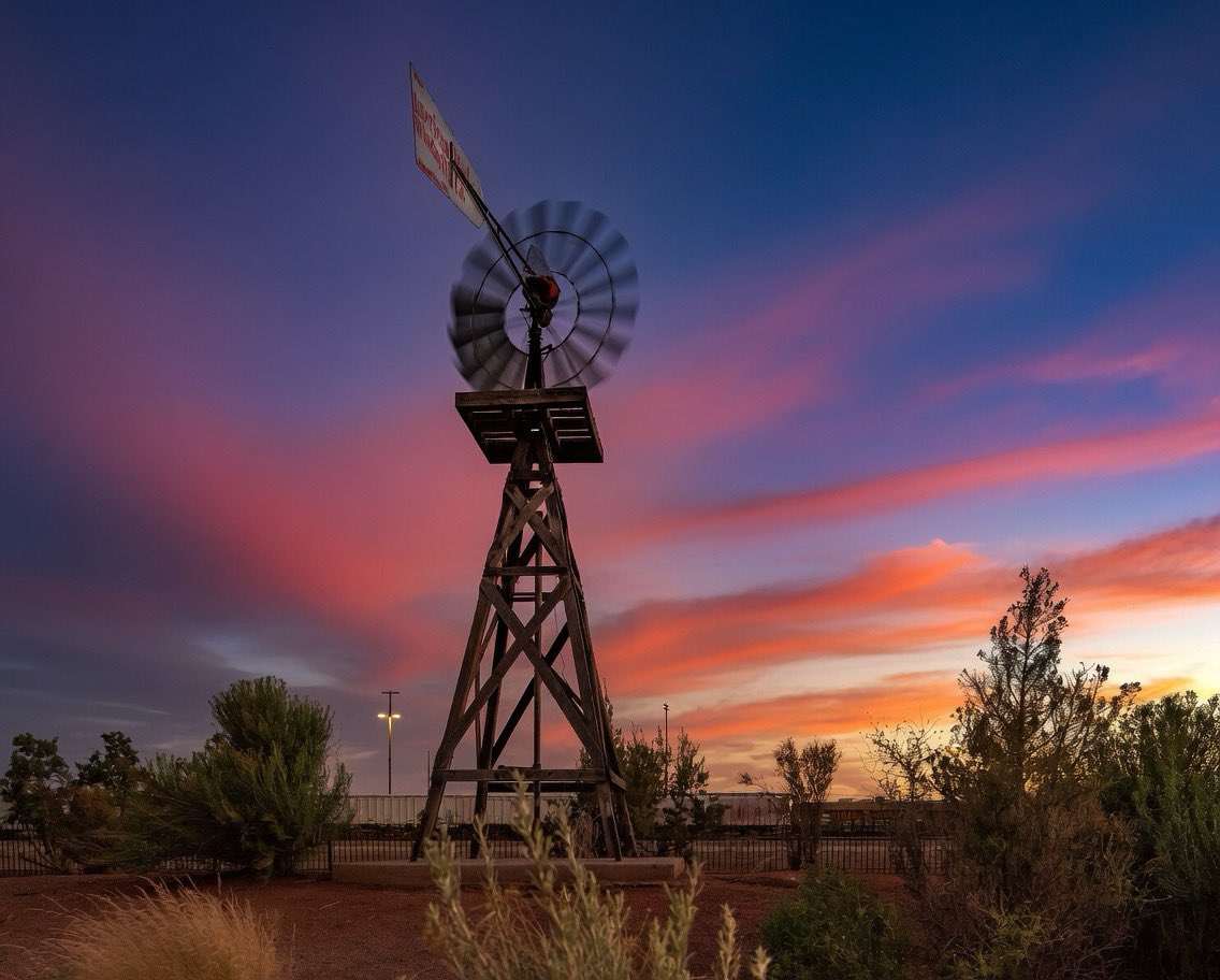 RadarRevolt's tweet photo. This is northern Arizona saying good morning. Still standing. Still working. Still beautiful. Match that energy today. 

Have a great one. ☀️

#Arizona #NorthernArizona #GoodMorning https://t.co/s0WIfnkzwL