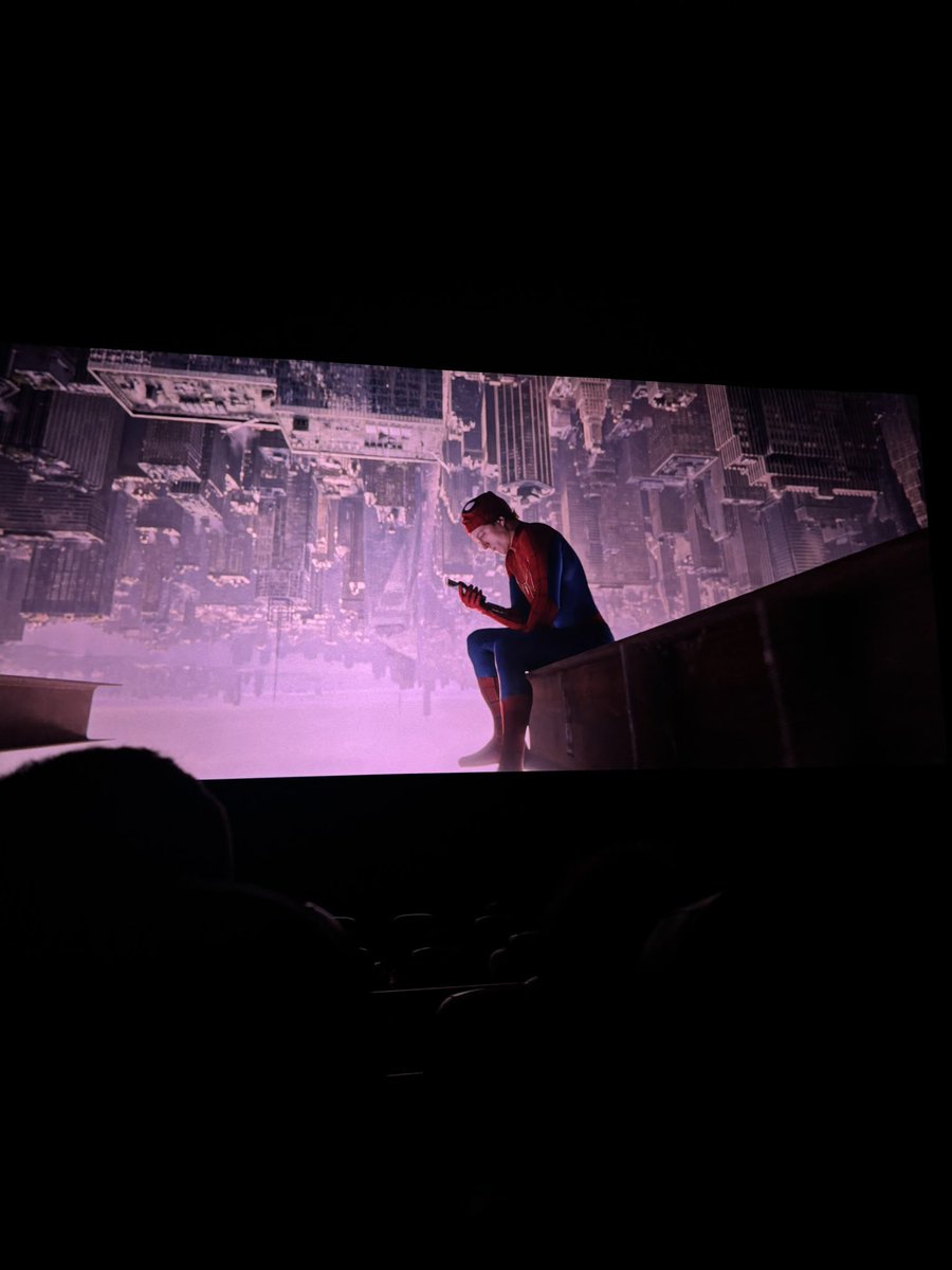 eae_Sales__'s tweet photo. Muito pika assistir um filme no lançamento 🙏🏻 https://t.co/PWOotwJR9Q