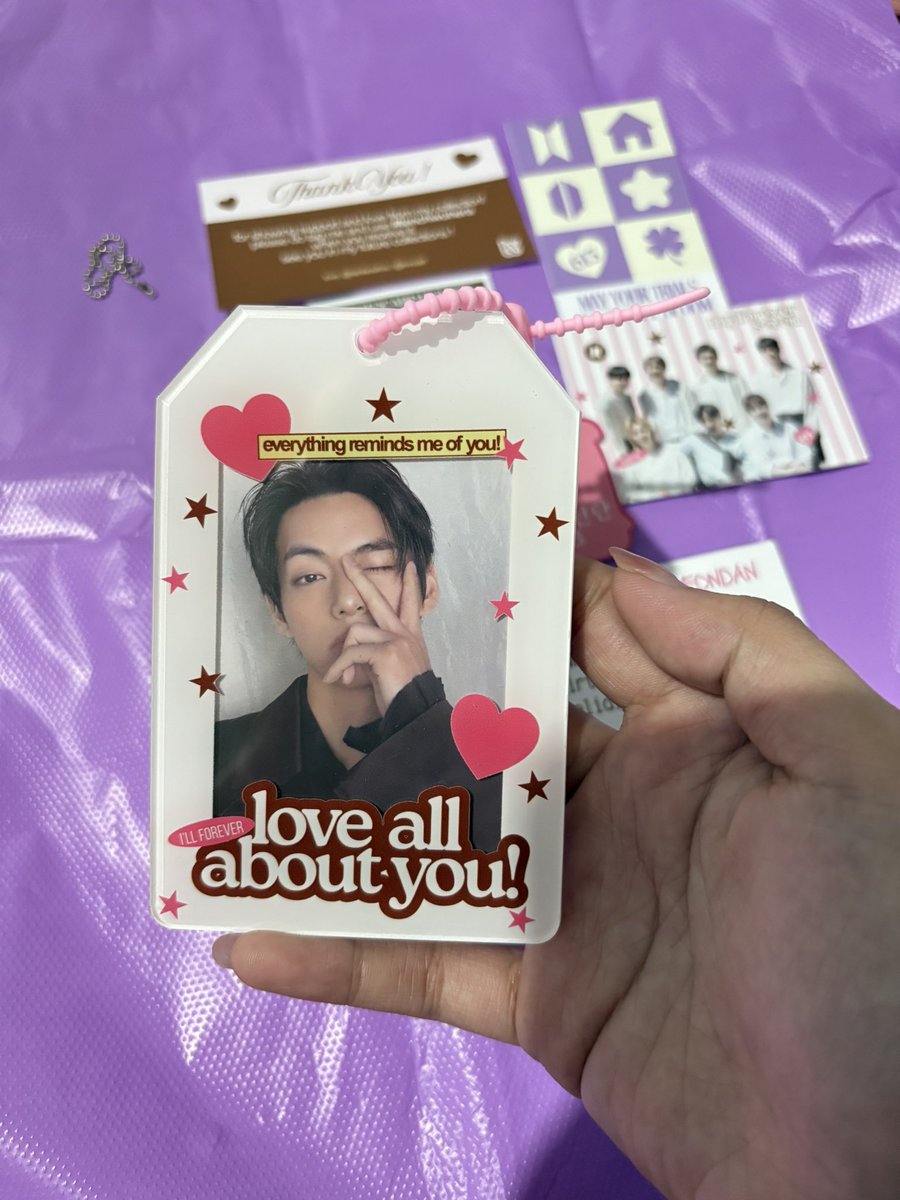 kthvanteee's tweet photo. ⁀જ➣ happy mail from @rainbowkvs 💌

one of my most awaited purchase is finallyy here! thank youu very much for the smooth transaction, and buti na lang may extra pocahol pa! ‘Till next transaction ulit 🙇🏻‍♀️🩷

#tenchwuhera https://t.co/HrKJ0nb6V3