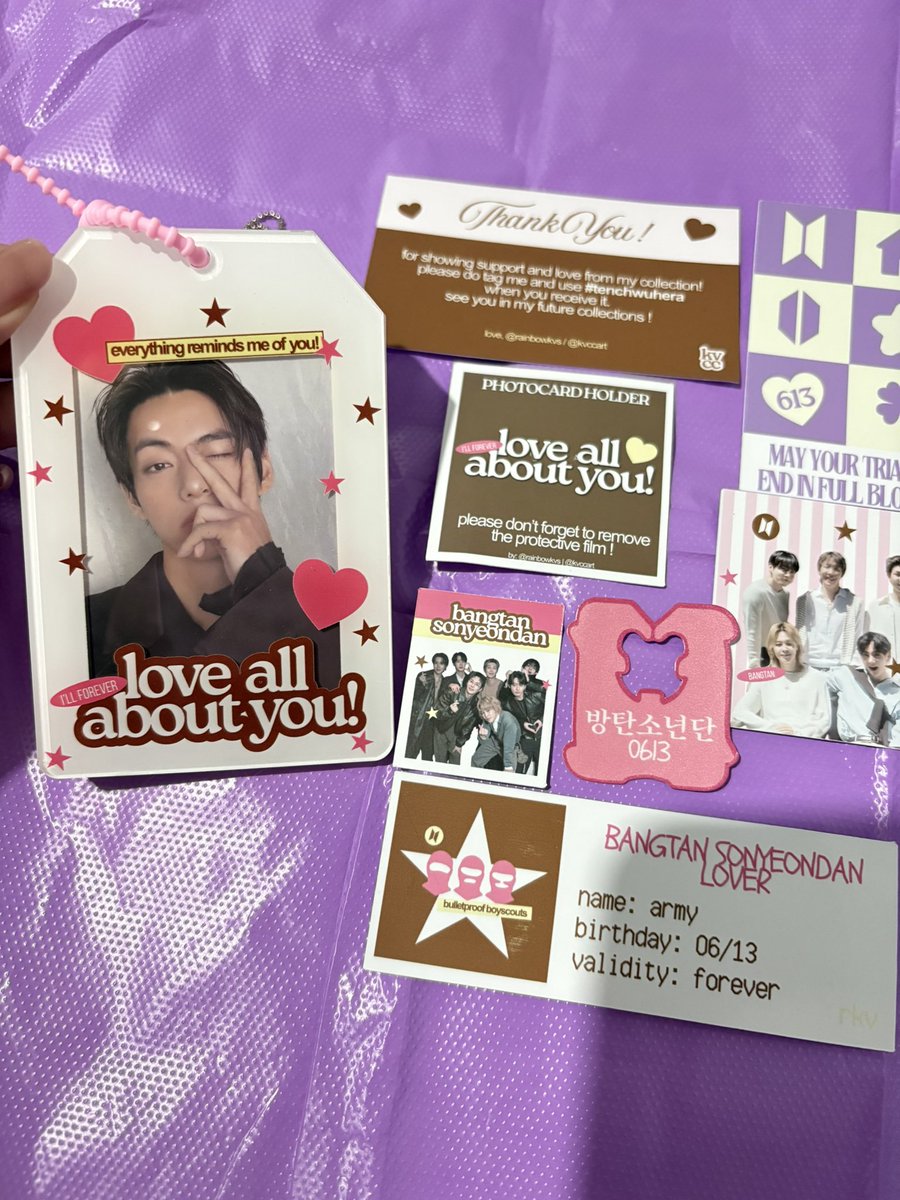 kthvanteee's tweet photo. ⁀જ➣ happy mail from @rainbowkvs 💌

one of my most awaited purchase is finallyy here! thank youu very much for the smooth transaction, and buti na lang may extra pocahol pa! ‘Till next transaction ulit 🙇🏻‍♀️🩷

#tenchwuhera https://t.co/HrKJ0nb6V3