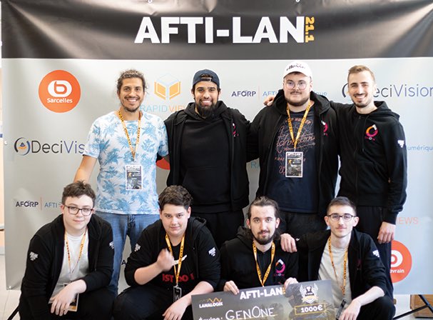GenOneEsports's tweet photo. @KRL_STREAM @graviti_cs @neityucsgo @WasinkFPS @Kursycs2 @misutaaaCSGO Por ti y por la calle https://t.co/qunv9vRUmz