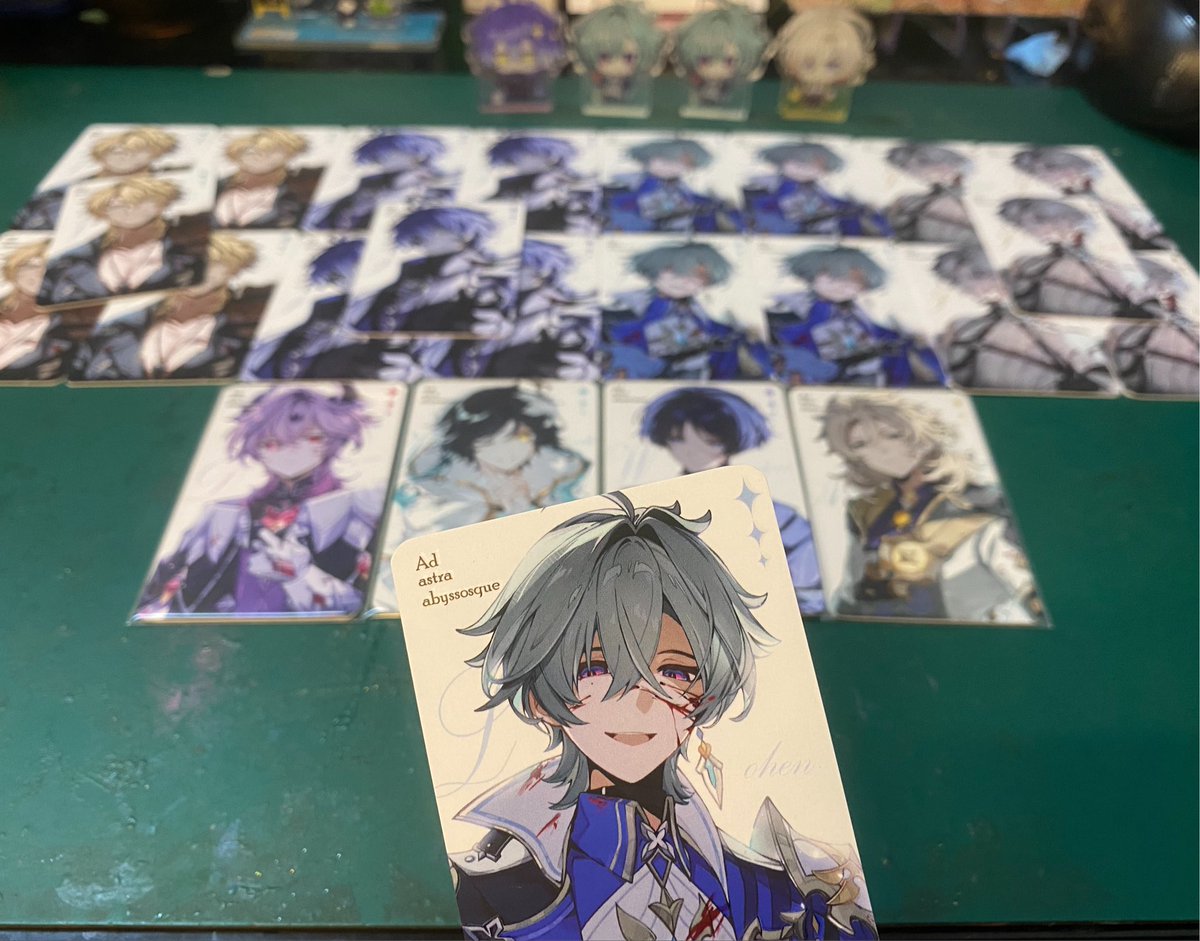 Luoooo05's tweet photo. 收到六七六老師的周邊了…😭
非常貌美…的各位…😭🤲🤲 https://t.co/xcSEW9BDWY