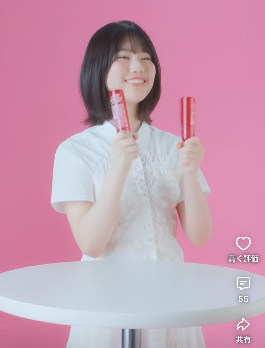 mirimirine1101's tweet photo. 連日して三莉音ちゃんを見れるなんて、推しの笑顔がくれる幸せってものすごくあたたかい。
可愛すぎる😍😍

三莉音ちゃんのペンライトで青色のサイリウムを振れる日が来るのを楽しみりねにしてるよ。
 #増田三莉音 https://t.co/957Y7LYcUT