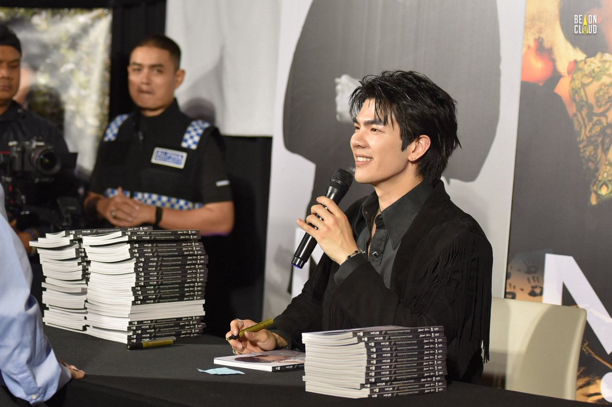 beoncloud_th's tweet photo. ขอขอบคุณแฟน ๆ ที่มาซัพพอร์ตและสนับสนุนโปรเจกต์ MY LIFE MILE PHAKPHUM ของมายนะคะ ขอให้วันนี้เป็นวันที่ดี เดินทางกลับบ้านกันอย่างปลอดภัยน้า 🫶🏻✨

#MylifexMilePhakphum
#AMARINTVHD34 #มหกรรมนิยายนานาชาติ2026 https://t.co/g0Odu8jVP2