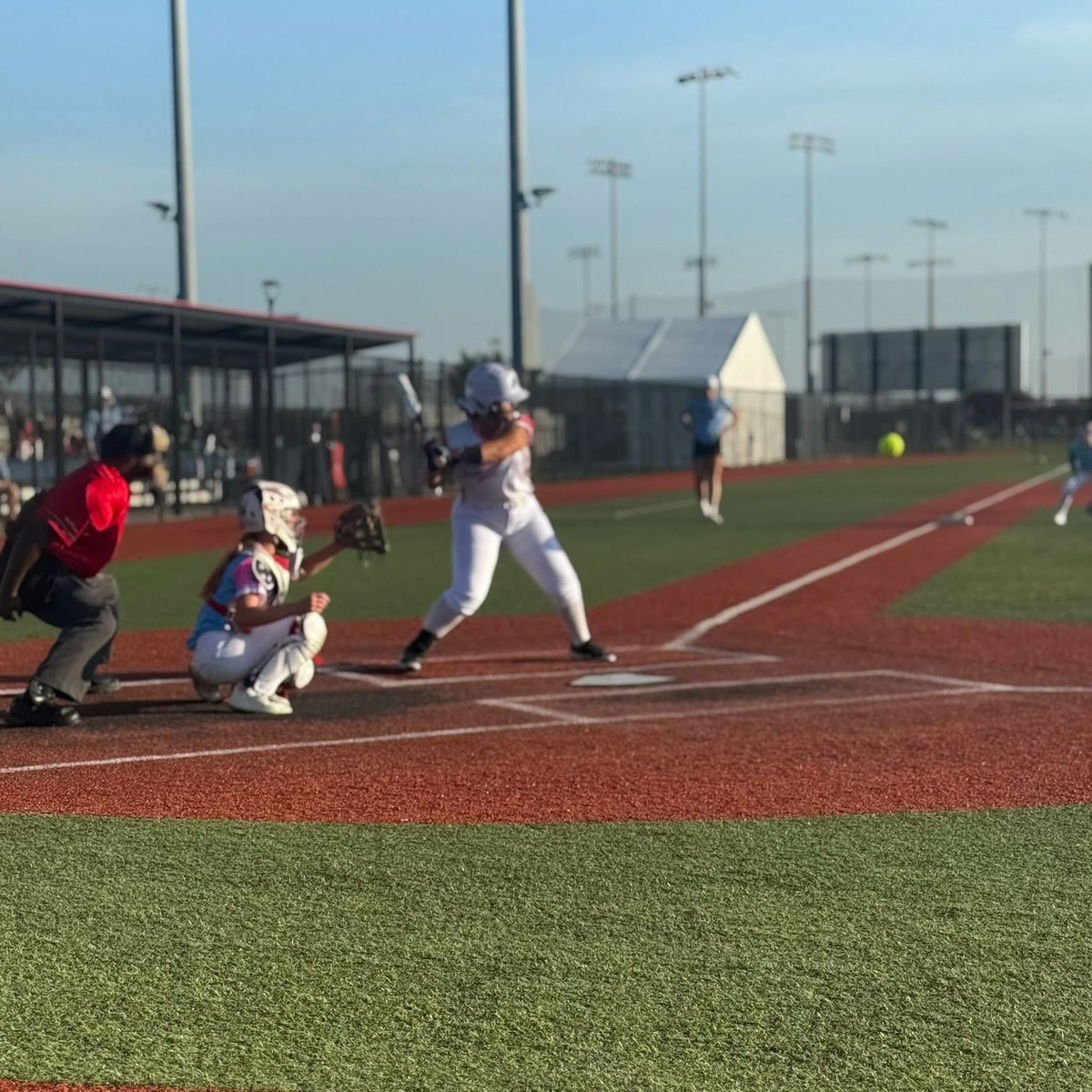 LilyGood57's tweet photo. One year ago today I was competing at USSSA All American Games.  Wishing all the girls this year the best! Hope your time at the Space Coast is as fun as mine! https://t.co/CNJXwTv0gk