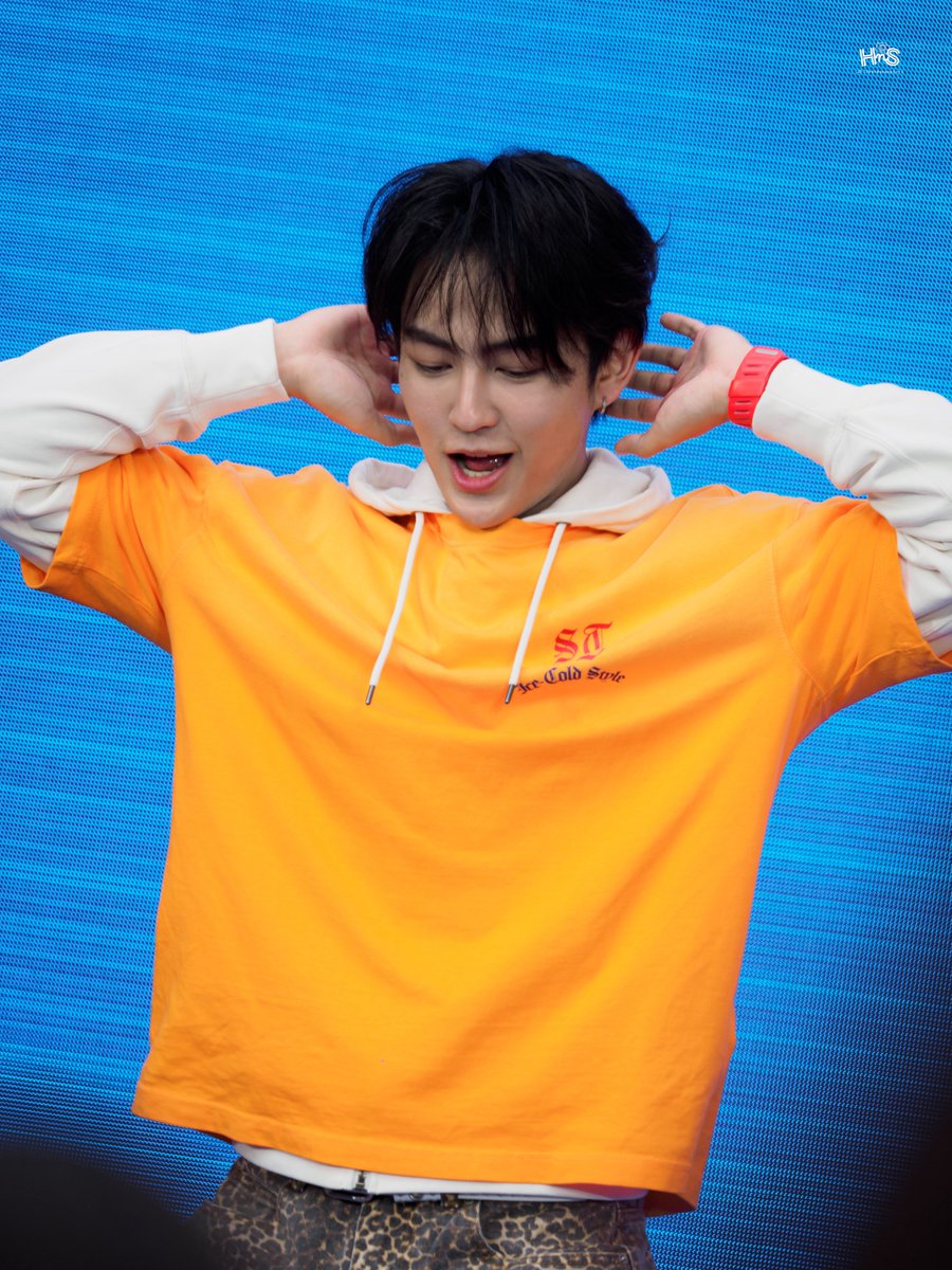 __hideandseek's tweet photo. โย่ะๆๆๆ

#HEARTchuthiwat 
#Fanta10บาทคับเฮีย 
#โดนเส้นสุดมันส์กับBUS
#FantaXBUS https://t.co/TPqbO1OPig