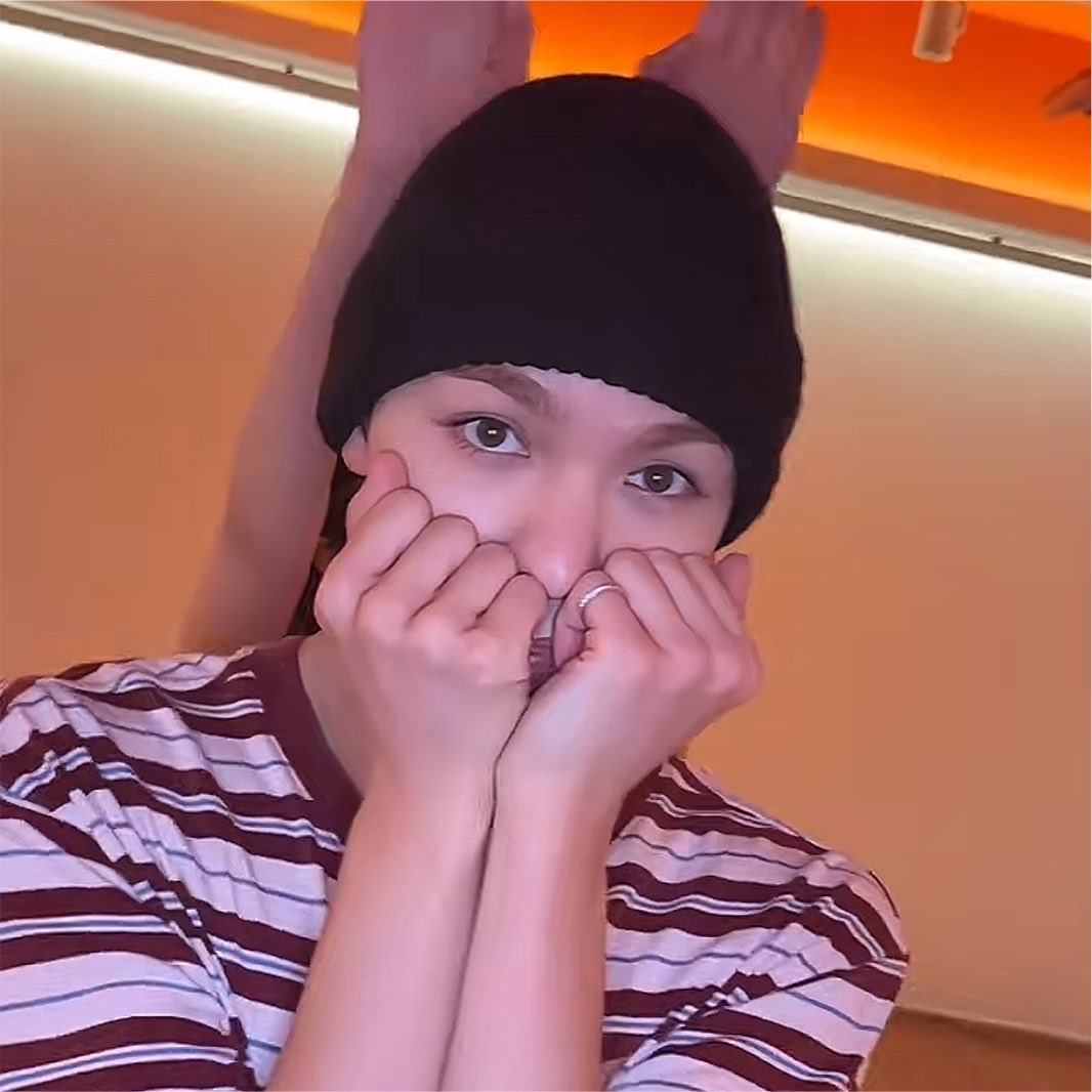 xuchwex's tweet photo. my baby bunggeopang manju waffle strawberry latte tonkatsu tteokbeokki malaxiangguo BONONNNNNN https://t.co/XN3SaNBB4k