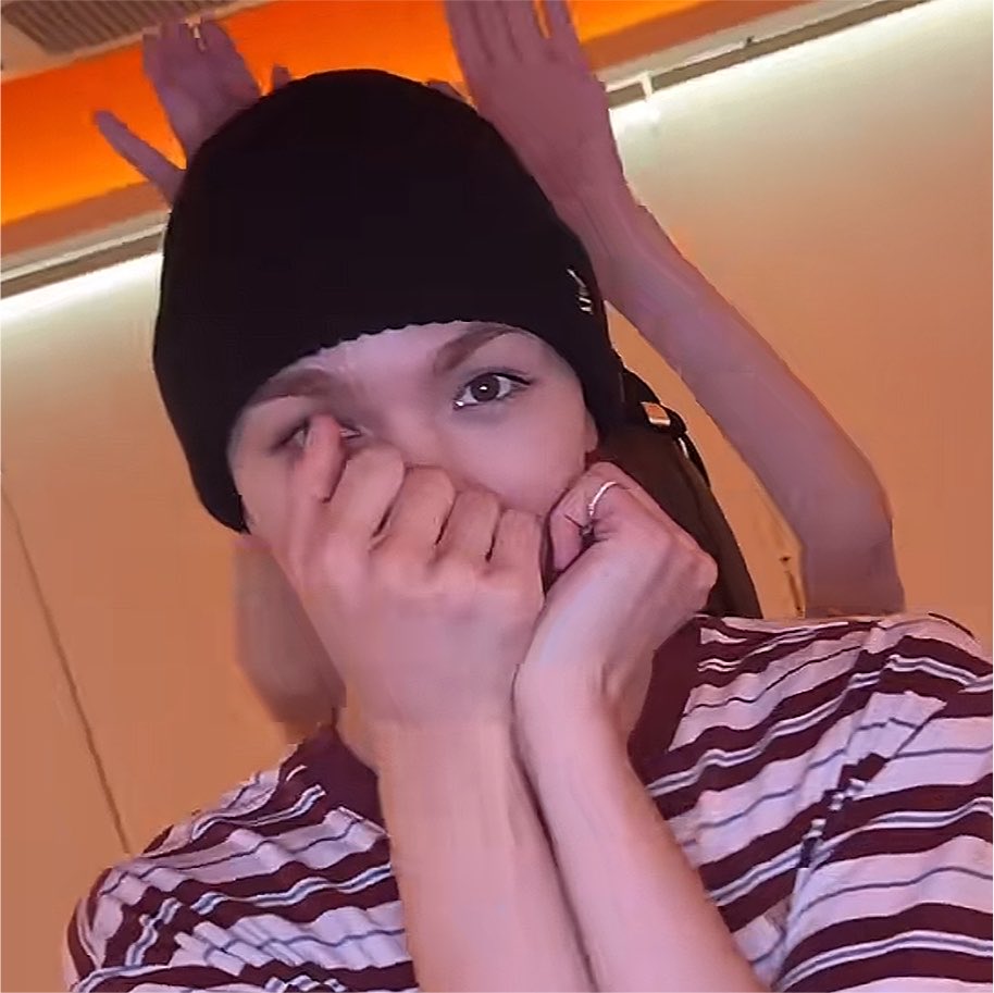 xuchwex's tweet photo. my baby bunggeopang manju waffle strawberry latte tonkatsu tteokbeokki malaxiangguo BONONNNNNN https://t.co/XN3SaNBB4k