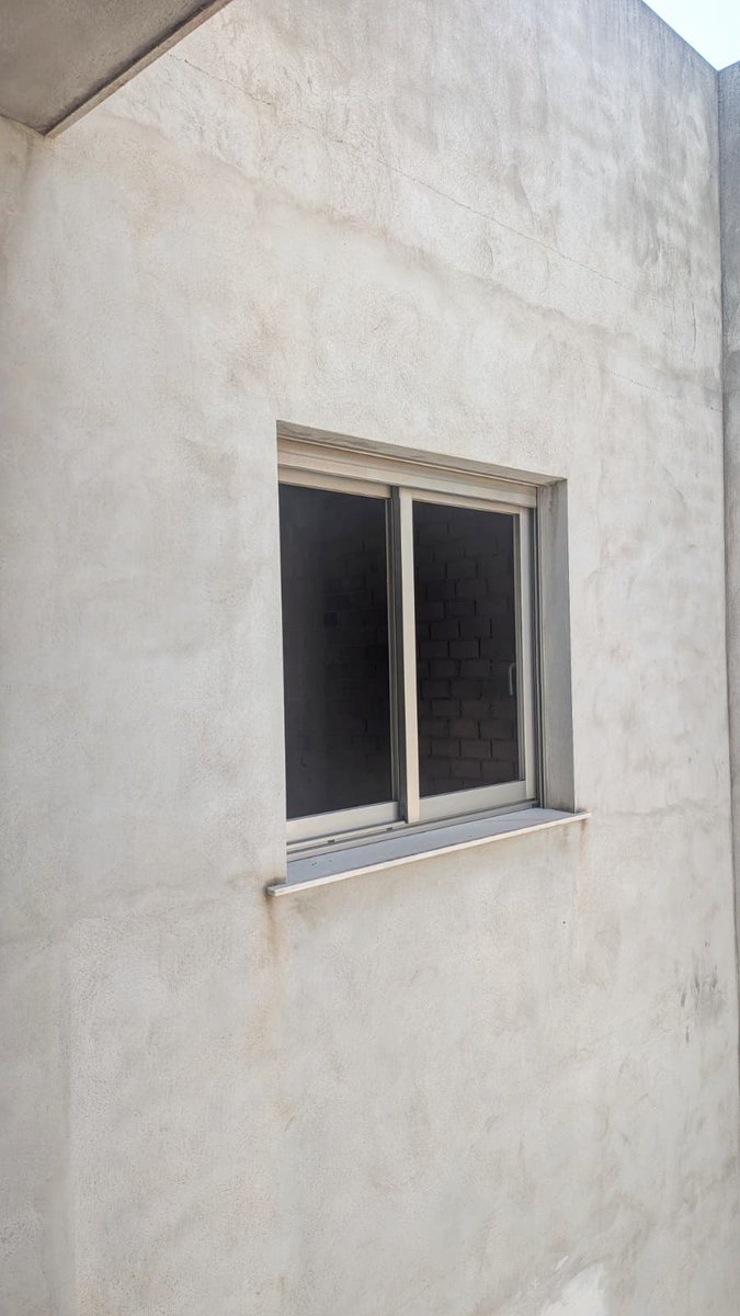 ConsMariAleixos's tweet photo. 🪟 Sin prisa pero sin pausa avanza la construcción de este edificio de viviendas en Almussafes.

🔗 Nuestra web: https://t.co/rJEPyziFl3 https://t.co/wMgyUNxngZ