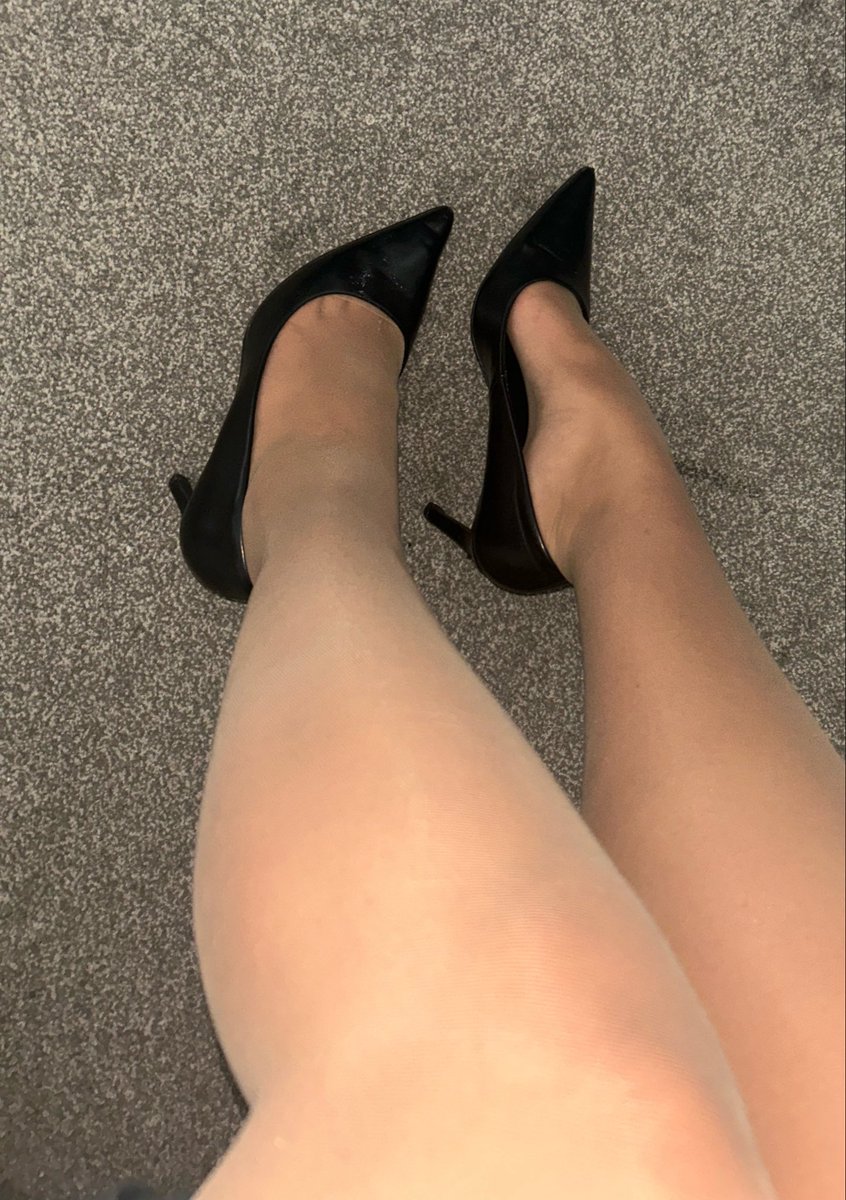 RubyWornxx's tweet photo. These heels have definitely had a busy day… 👠🖤 If you like well-loved tights, stockings, socks and more, you know where to find me. Come take a look at my All Things Worn… I might have exactly what you’re after. 😘 @ TheWornEditt https://t.co/toyFEOcm3l