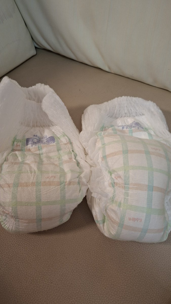 baby_boy_diaper's tweet photo. Rainy days like this… wearing a diaper really feels like the perfect solution!

:3 https://t.co/UEseS6klNR