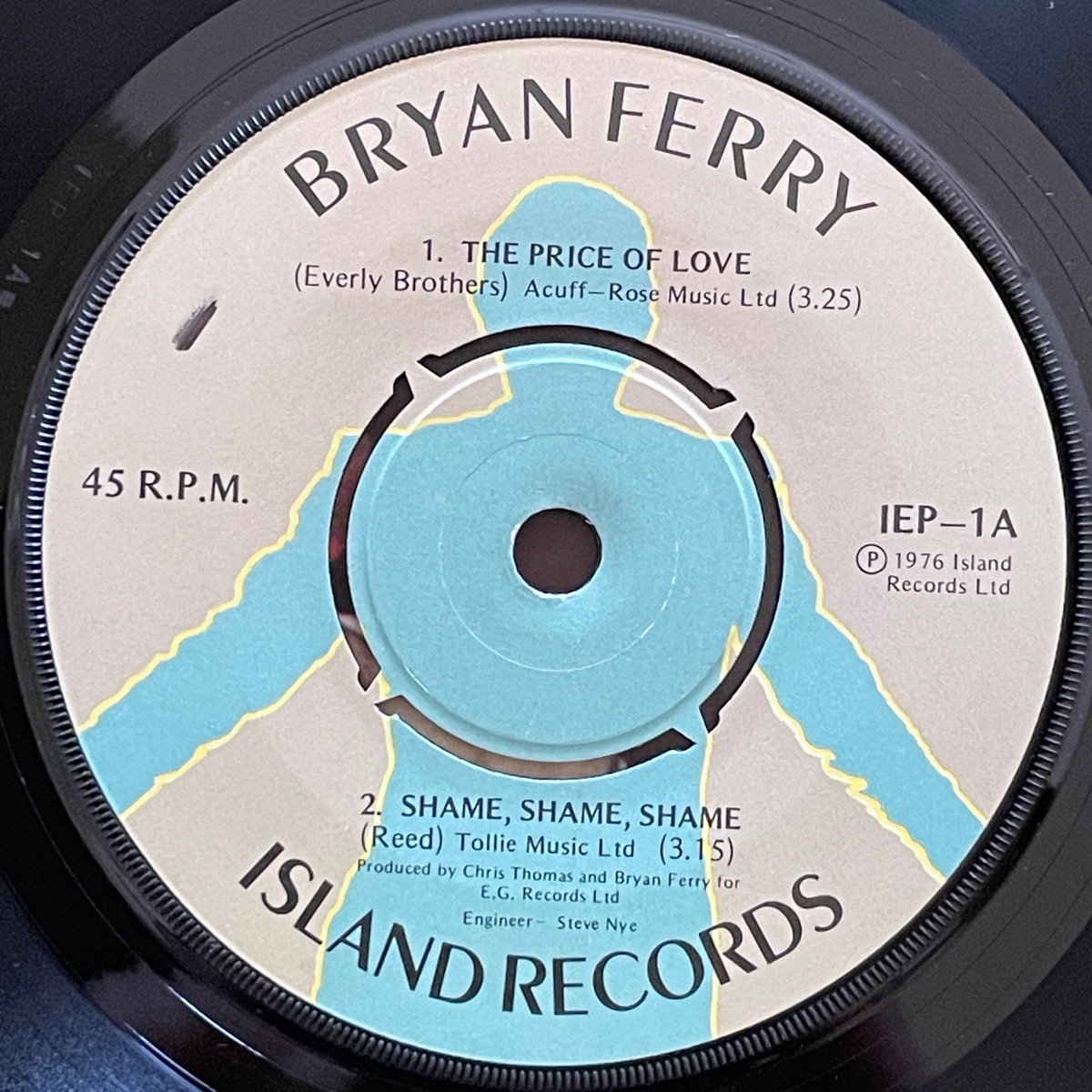 MILEHIGHCLUB202's tweet photo. ほなEPいこか
BRYAN FERRY / EXTENDED PLAY [30Jul1976, Island Records --- IEP 1]
#OTD #bryanferry #ThePriceOfLove #ShameShameShame #ItsOnlyLove #roxymusic #ChrisThomas #listeningbar #vinylbar #musicbar #レコードバー #ミュージックバー #mhc30072026
https://t.co/CLij3GuPqg https://t.co/anBz2HYUCX