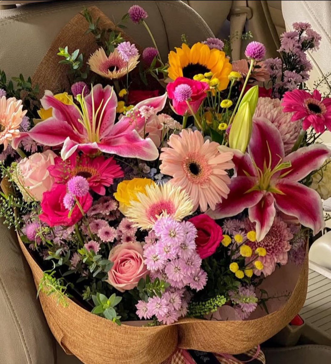 dreamyflowerrs's tweet photo. pretty flowers bouquet https://t.co/Xm8ZvmRJ2N