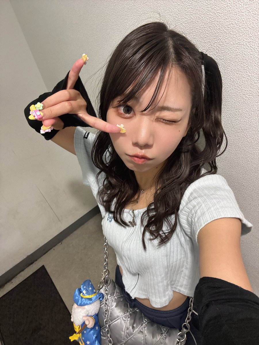 RIRI_1o7's tweet photo. 今日のライブもありがとう〜🫶
早い時間だったけどライブ盛り上げてくれた方、物販だけでも間に合わせてくれた方いて救われました🥹

次会えるのは、
8/5天下統一カフェです🍺
待ってるね❕ https://t.co/LnHJCzGRpJ