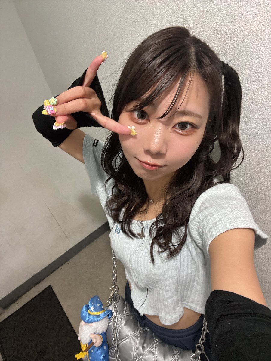 RIRI_1o7's tweet photo. 今日のライブもありがとう〜🫶
早い時間だったけどライブ盛り上げてくれた方、物販だけでも間に合わせてくれた方いて救われました🥹

次会えるのは、
8/5天下統一カフェです🍺
待ってるね❕ https://t.co/LnHJCzGRpJ