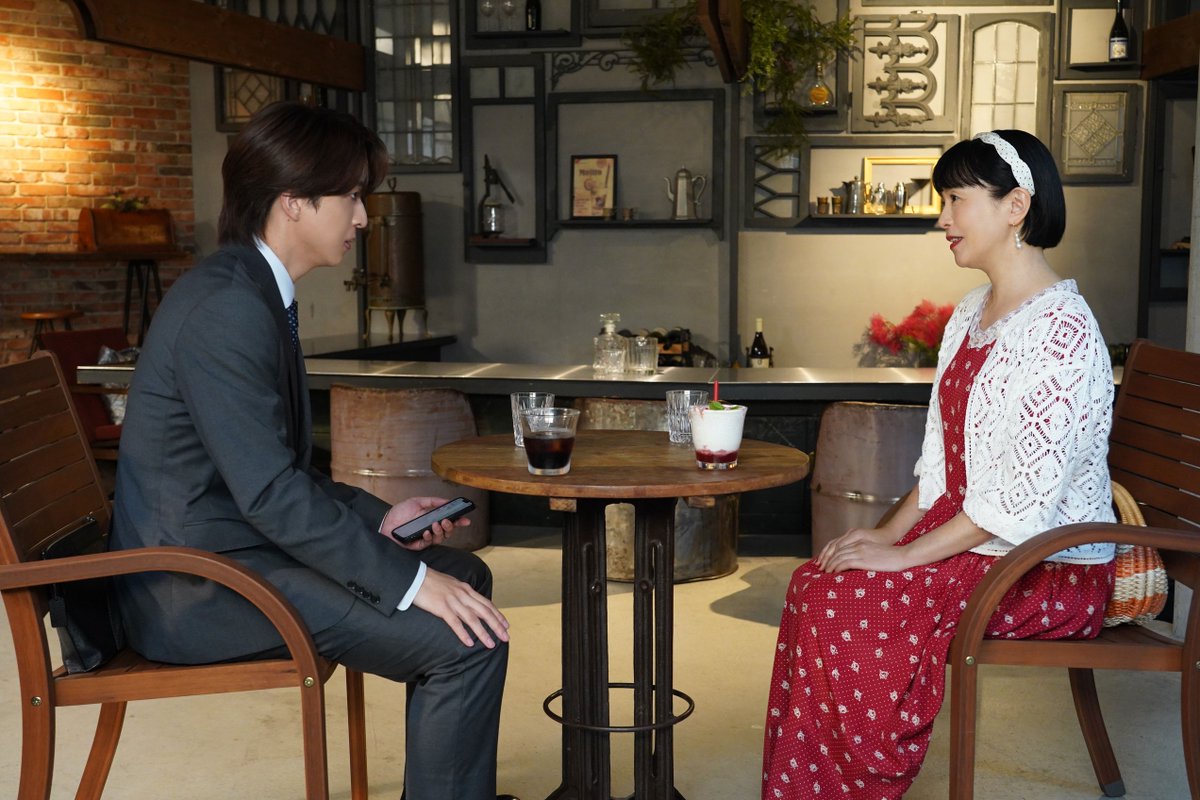oricon's tweet photo. 『ラストノート』坂井真紀“優子劇場”が話題
⠀
免許証連写、メッセージ連投、モー娘。熱唱…
寺西拓人に迫る怪演に視聴者くぎ付
https://t.co/dia0ZziAxy
⠀
#ラストノート https://t.co/QqRV1CW5Y7