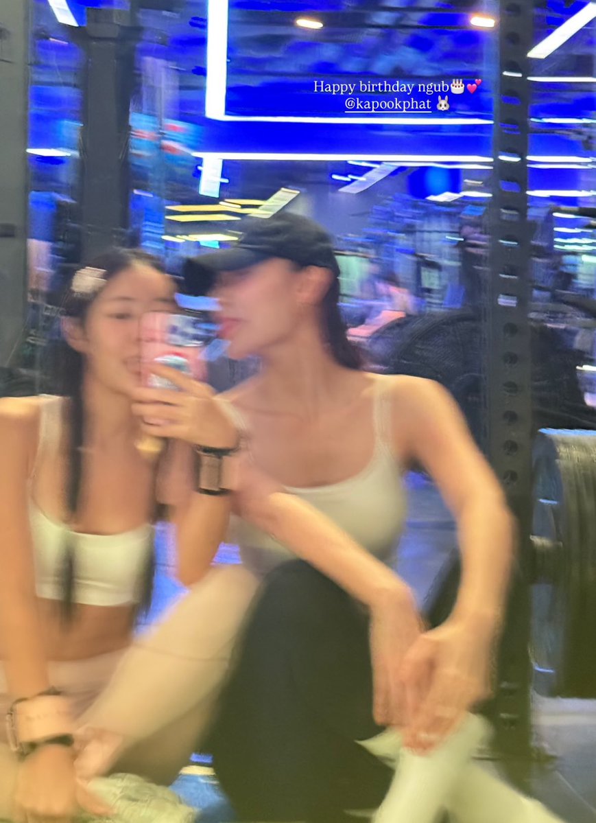 wjsnmathai's tweet photo. รีรันสเต็ปเคะ สาวสองคนเกิดวันต่อกัน ชีลงแฮปช่วงเที่ยงคืนทั้งคู่ จะได้แฮปคนสุดท้ายของอีกคนและแฮปคนแรกของอีกคน👀 https://t.co/Vlh9Qg991M