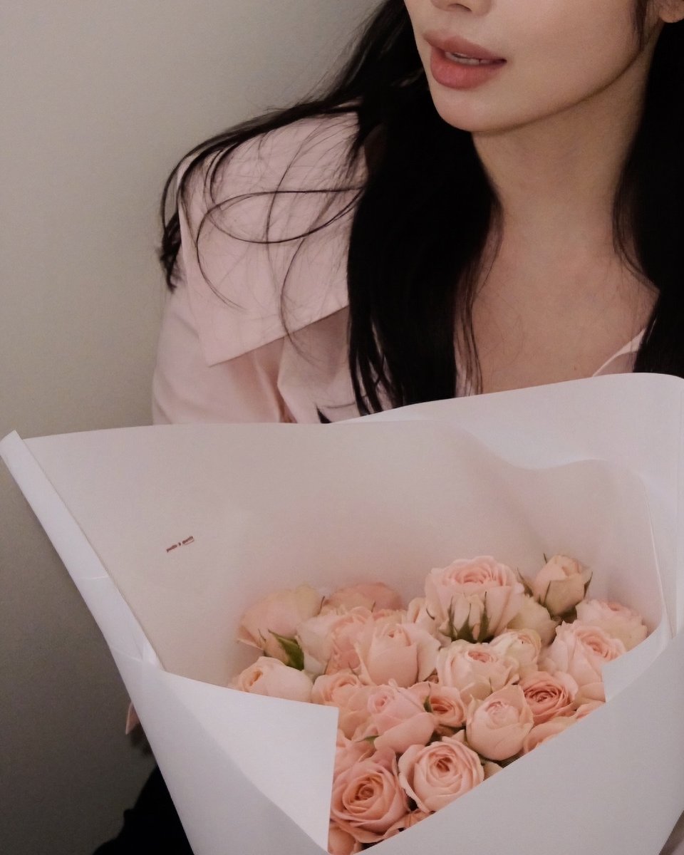 summerloverains's tweet photo. Bả chưa bh hỏi tui là có muốn hay ko 🦧 
🌟 Mùa xuân đầu tiên của Byol https://t.co/uXvcnjFgaF