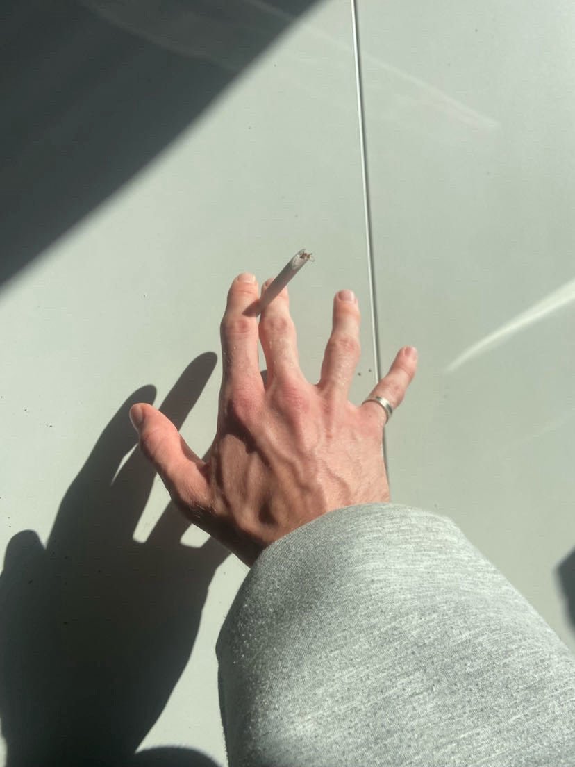 ridingonacloud2's tweet photo. Pinned post 

⠴⣾⣯⣅⣀⠀⠀⠀⠈⢻⣦⡀⠒⠻⠿⣿⡿⠿⠓⠂⠀⠀

⭐︎ I’m cloud 
⭐︎ 24 | 6’1
⭐︎ He/him | Bi-curios 
⭐︎ Soft and hard kinks 
⭐︎ Big yapper with a big d- heart
⭐︎ Pokémon Nerd | Music Nerd | Film Nerd 

⭐︎ DMs open, just be friendly :)

♡ ︎/ ⟳ to be moots https://t.co/OQXZCZVRvw