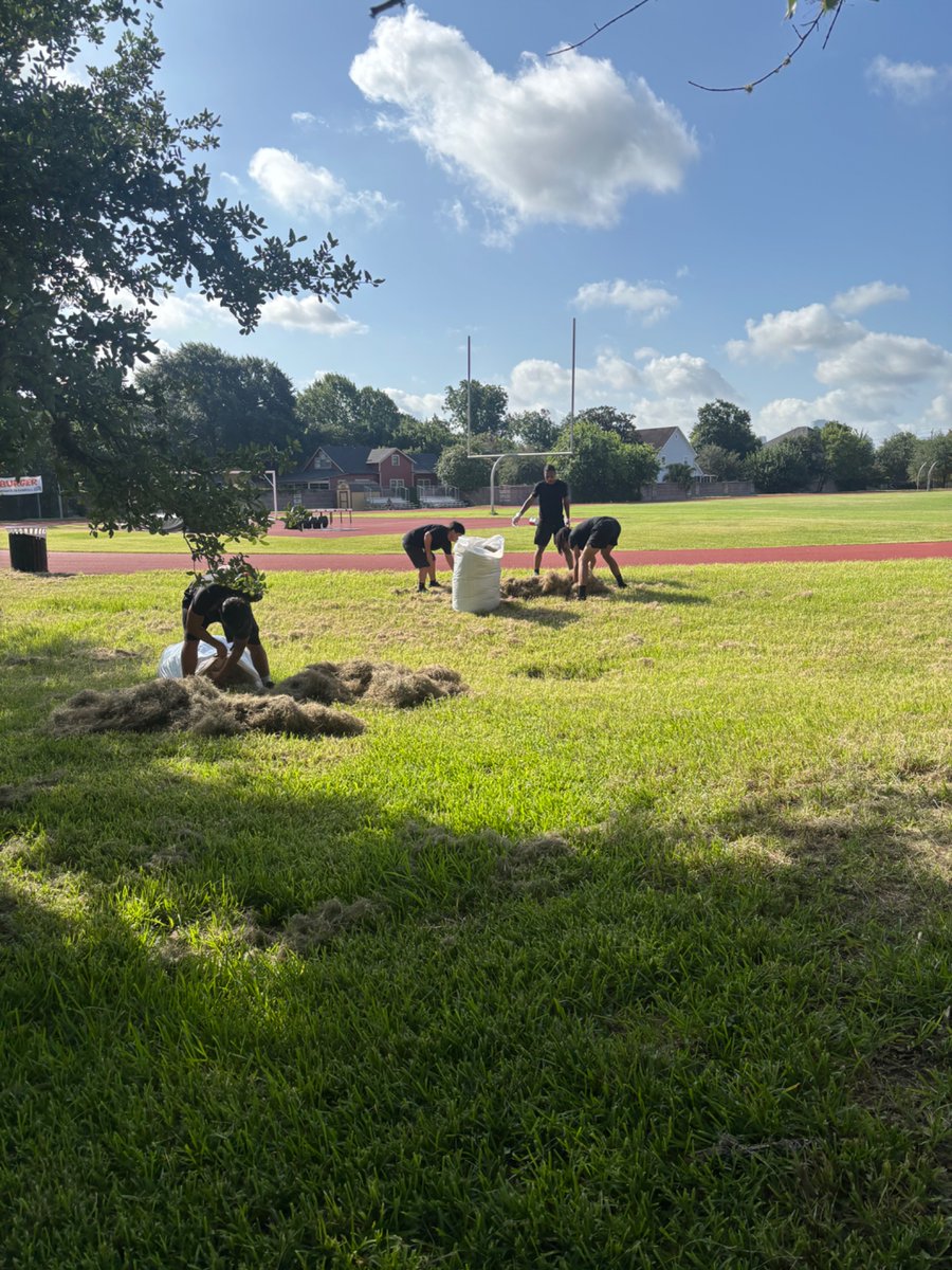 FootballHeights's tweet photo. Heights Football doing some campus/field maintenance as we get ready for an exciting season!!!! @HISDAthletics @ghostofheights @Heights_PTO https://t.co/ahTFeuaHsR
