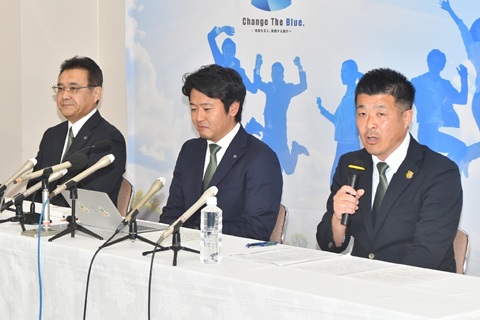 daily_tohoku's tweet photo. ３者連携で新スタジアム整備　県と八戸市、クラブが方針／ヴァンラーレ https://t.co/7EZUHk7na7 https://t.co/2fIEBGGk7R