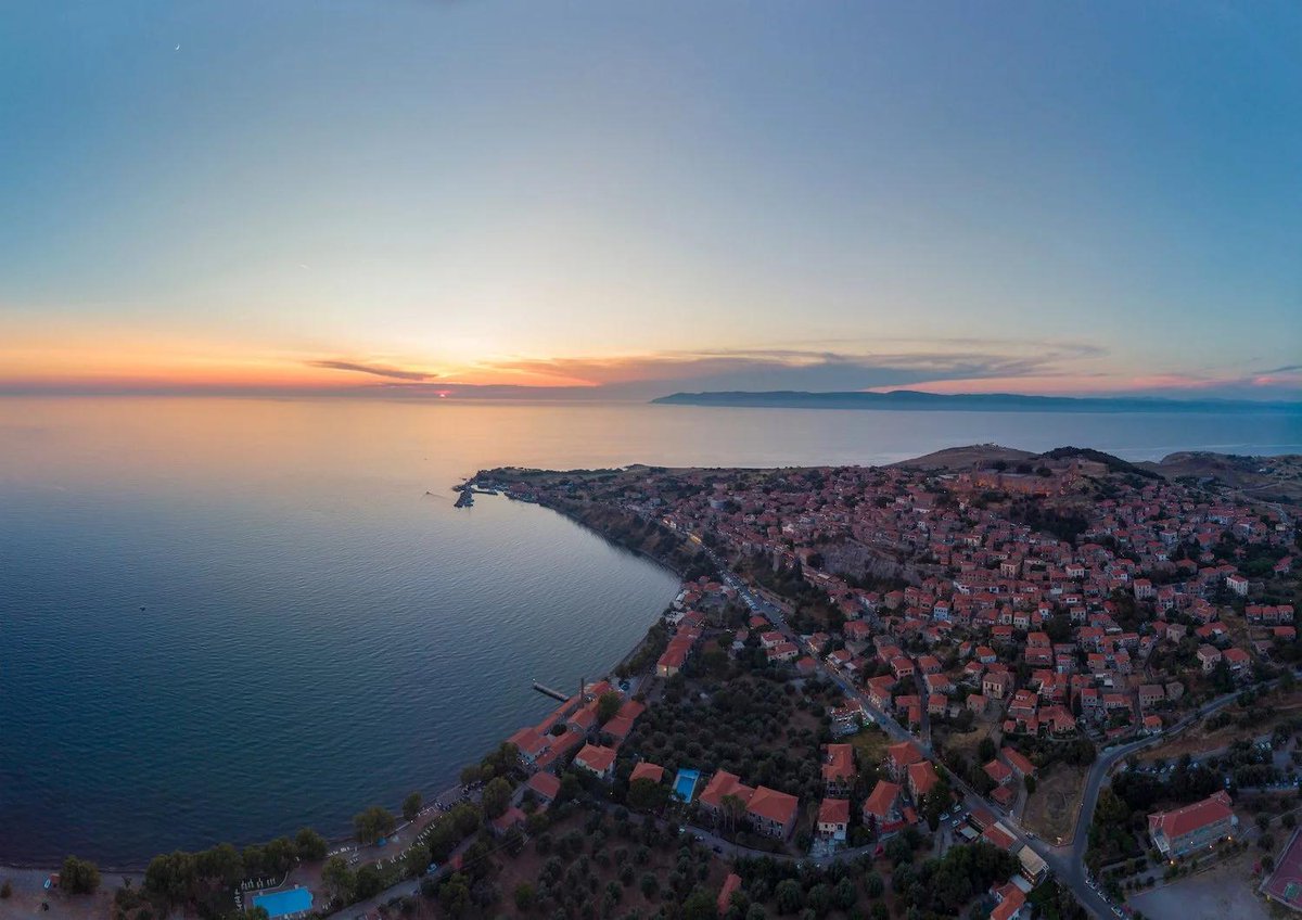AlkhaldiShaman's tweet photo. Molyvos, Greece 🇬🇷

اليونان موليفوس 🇬🇷 https://t.co/KtRET89Qu2