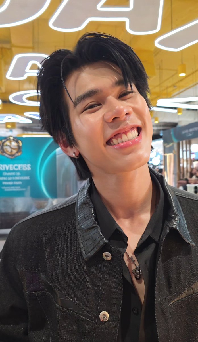 AFN___04's tweet photo. ได้แต่คิดแล้วก็สงสัย  #TuiChayatorn https://t.co/xYqQs5H5Ap