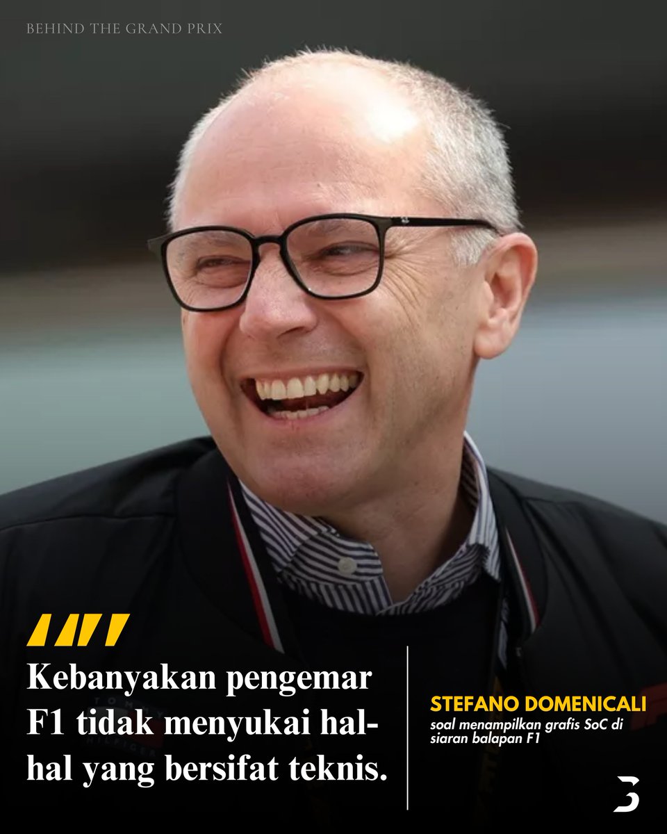 BehindTheGP's tweet photo. CEO F1 Stefano Domenicali menolak anggapan bahwa F1 perlu menampilkan status baterai (state of charge/SoC) dalam siaran balapan.

Menurutnya, mayoritas penonton lebih peduli pada aksi menyalip dan pertarungan di trek daripada detail teknis seperti energi baterai, bukaan throttle, atau tekanan rem.

Padahal, di musim 2026 yang mengandalkan 47% tenaga listrik, manajemen energi menjadi faktor penting dalam performa mobil dan duel antar pembalap. Banyak pihak berpendapat bahwa tanpa data baterai, penonton sulit memahami mengapa sebuah aksi menyalip atau bertahan bisa terjadi.

Domenicali mengaku mendapat pandangan serupa dari pencipta Star Wars, George Lucas, yang menilai penggemar baru lebih tertarik pada aksi di trek daripada penjelasan teknis di baliknya.

Karena itu, Domenicali mengisyaratkan bahwa data status baterai kemungkinan tidak akan kembali menjadi bagian penting dari grafis siaran F1 dalam waktu dekat.

Ngeles banget dah wkwkwk.