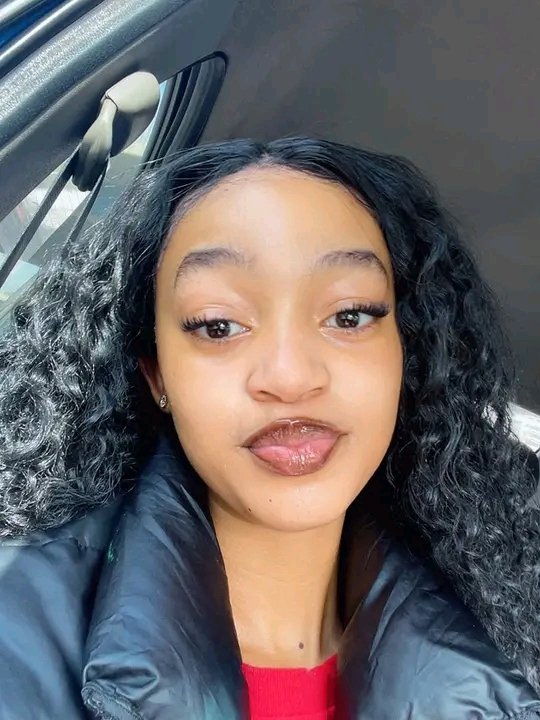 SweetLife729890's tweet photo. Good morning 🤭 🥰🌻🌻

On my way to work what about you? https://t.co/daDajV3klH